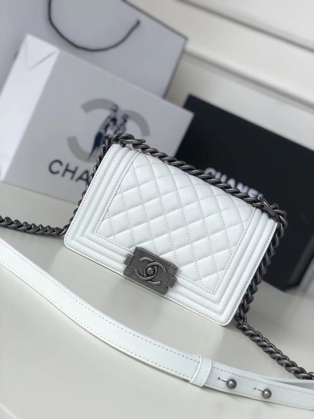 Ch*el Small BOY Ch*el Handbag 20x12x7cm