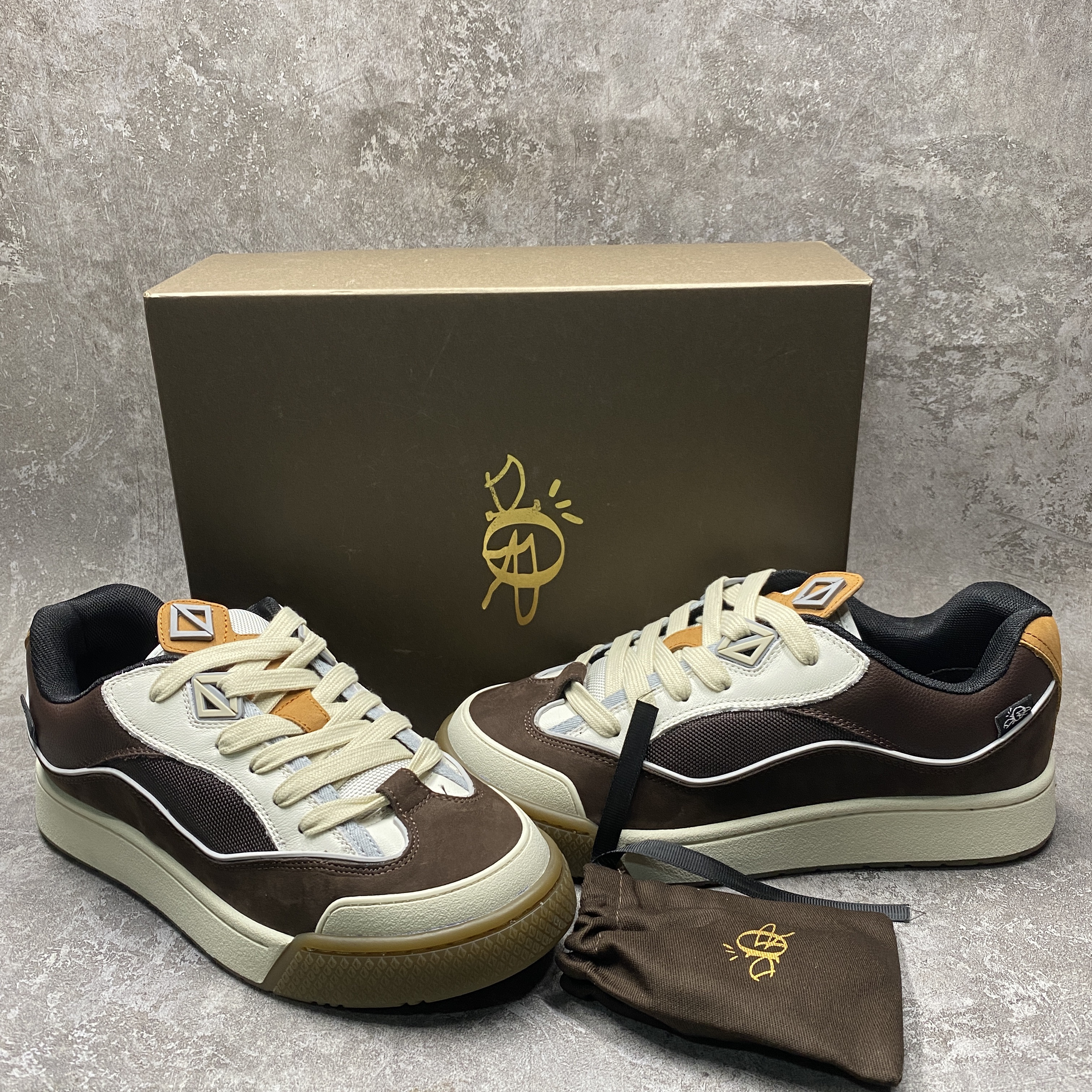 D*0r B713 CACTUS JACK Mocha White