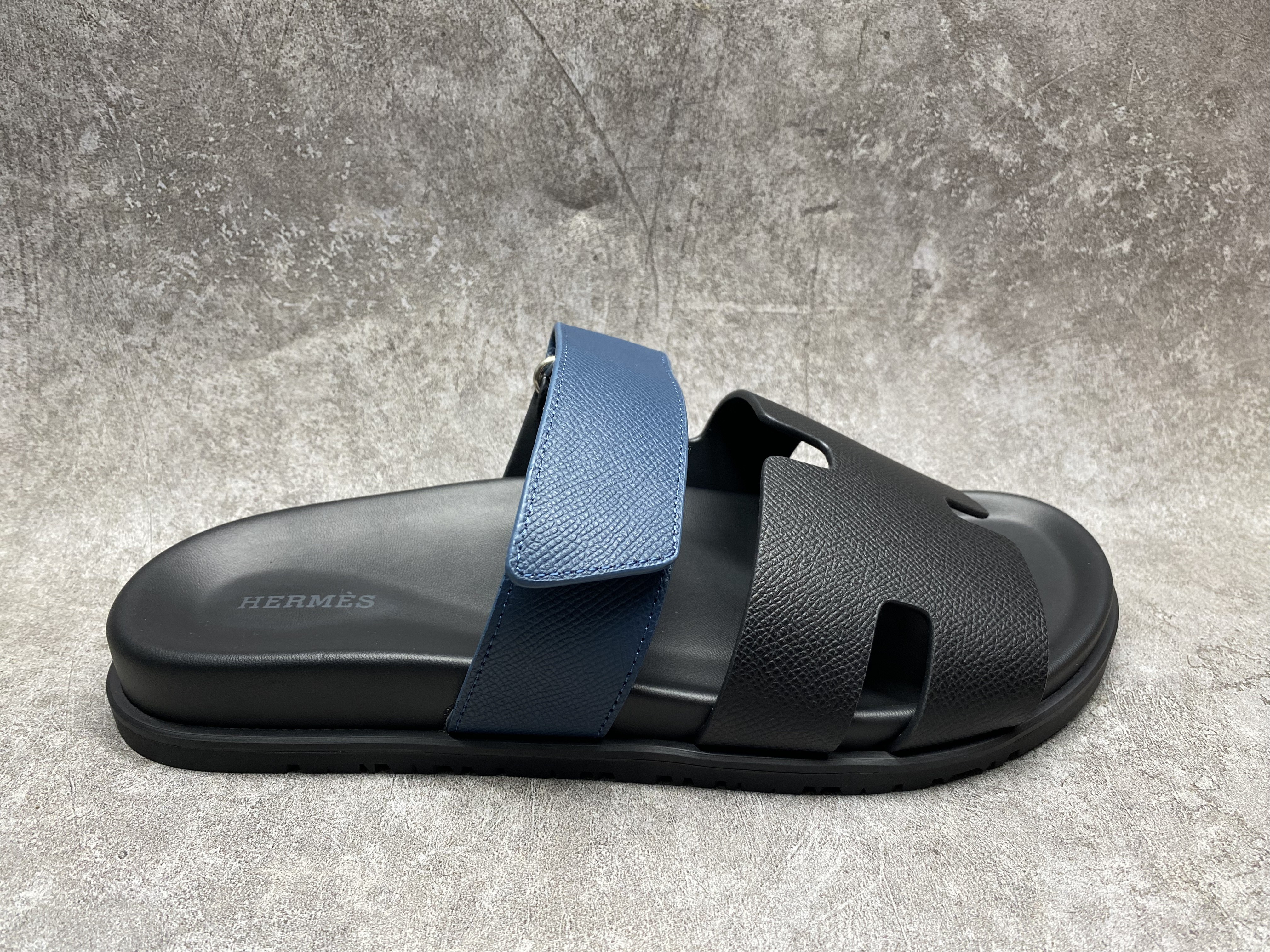 UA Hermès Chypre Sandal