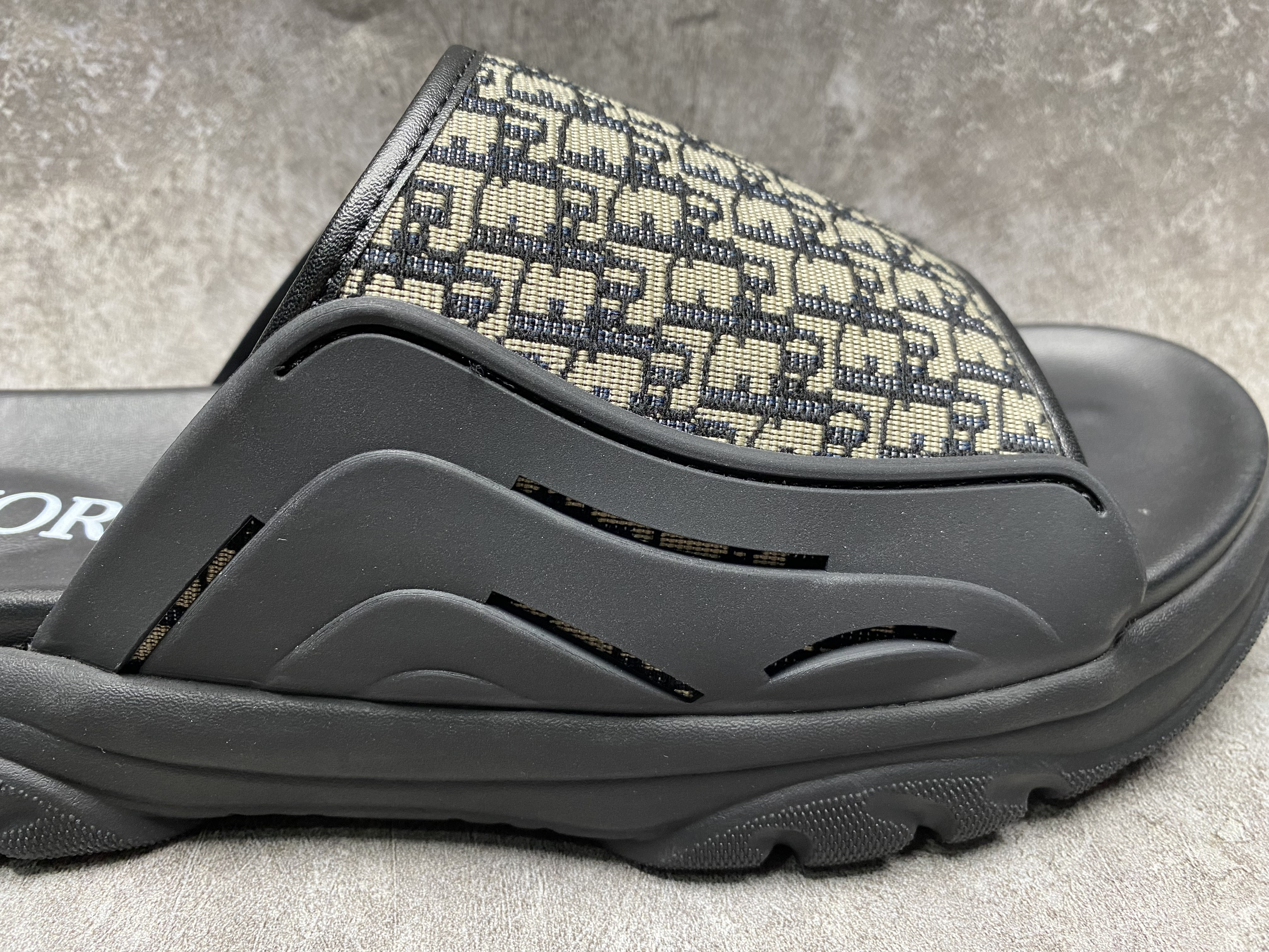 UA D*0r Sandal