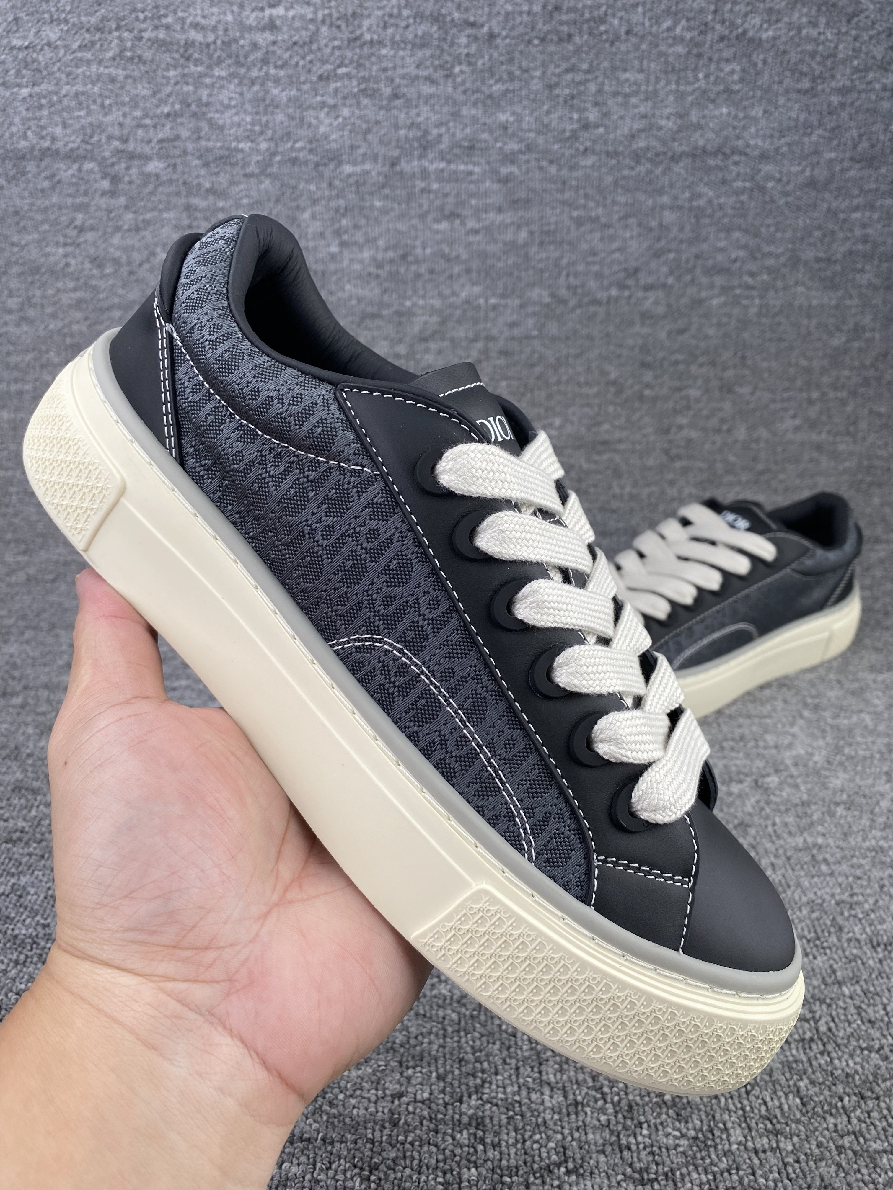 UA D*0r B33 Sneaker