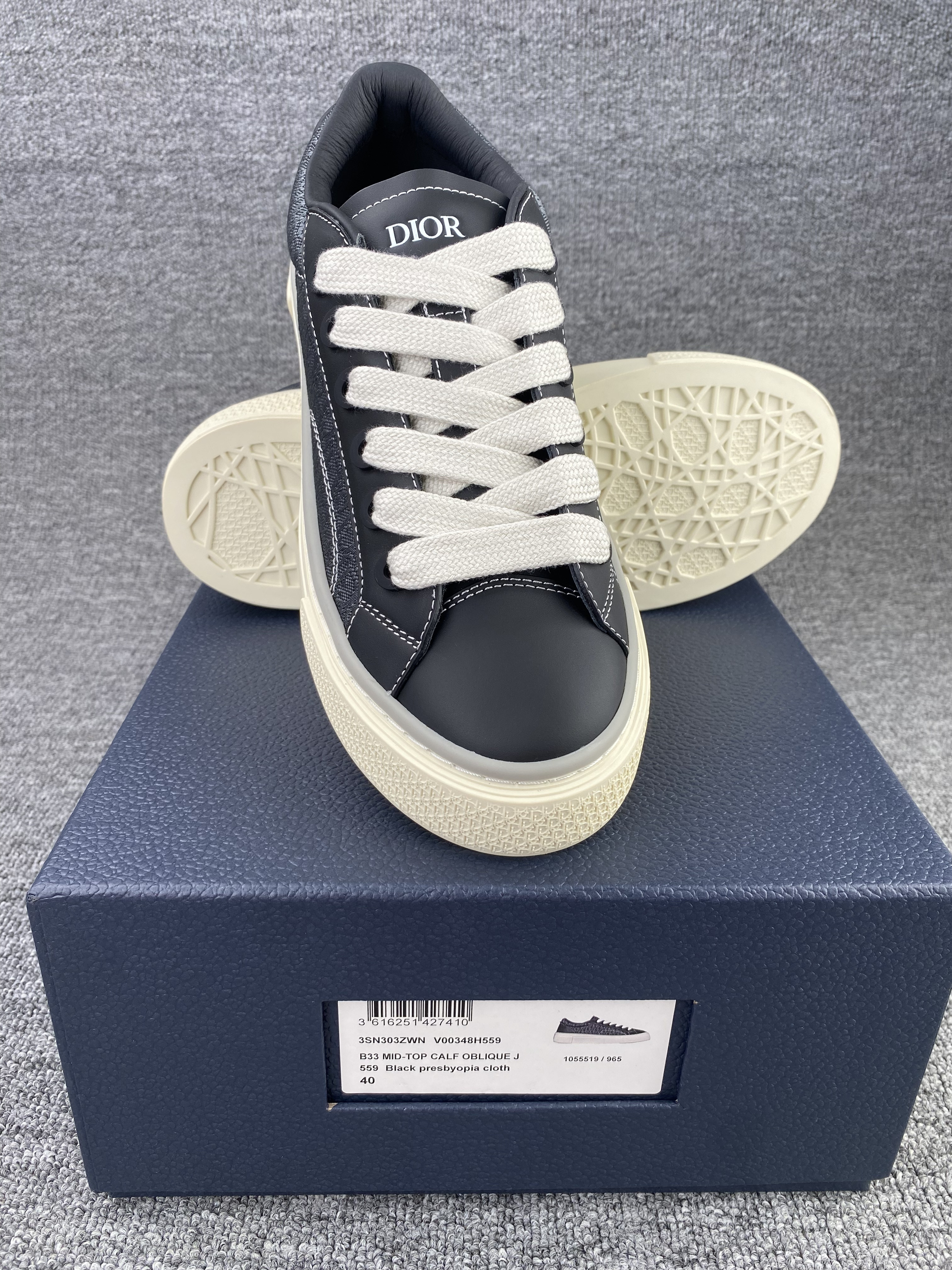 UA D*0r B33 Sneaker