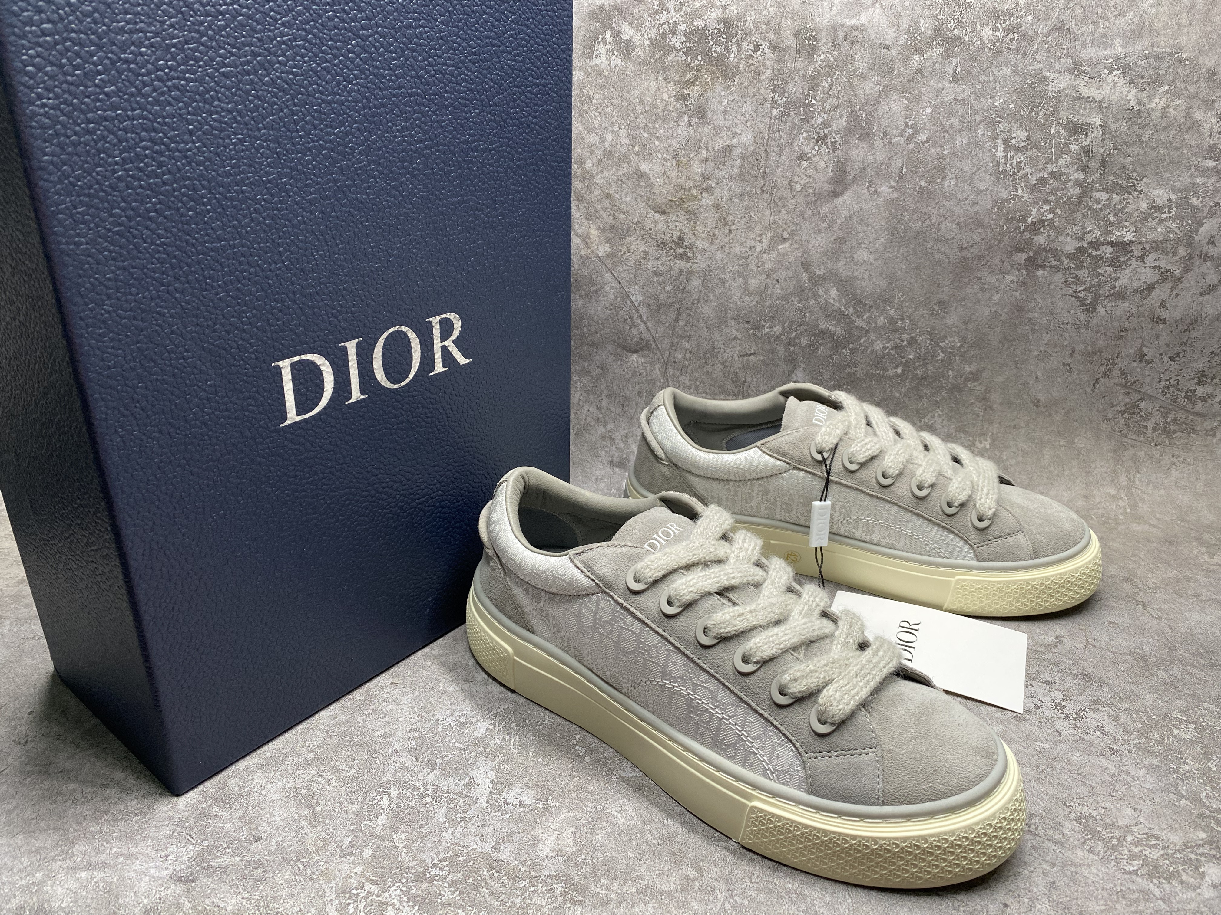 UA D*0r B33 Sneaker