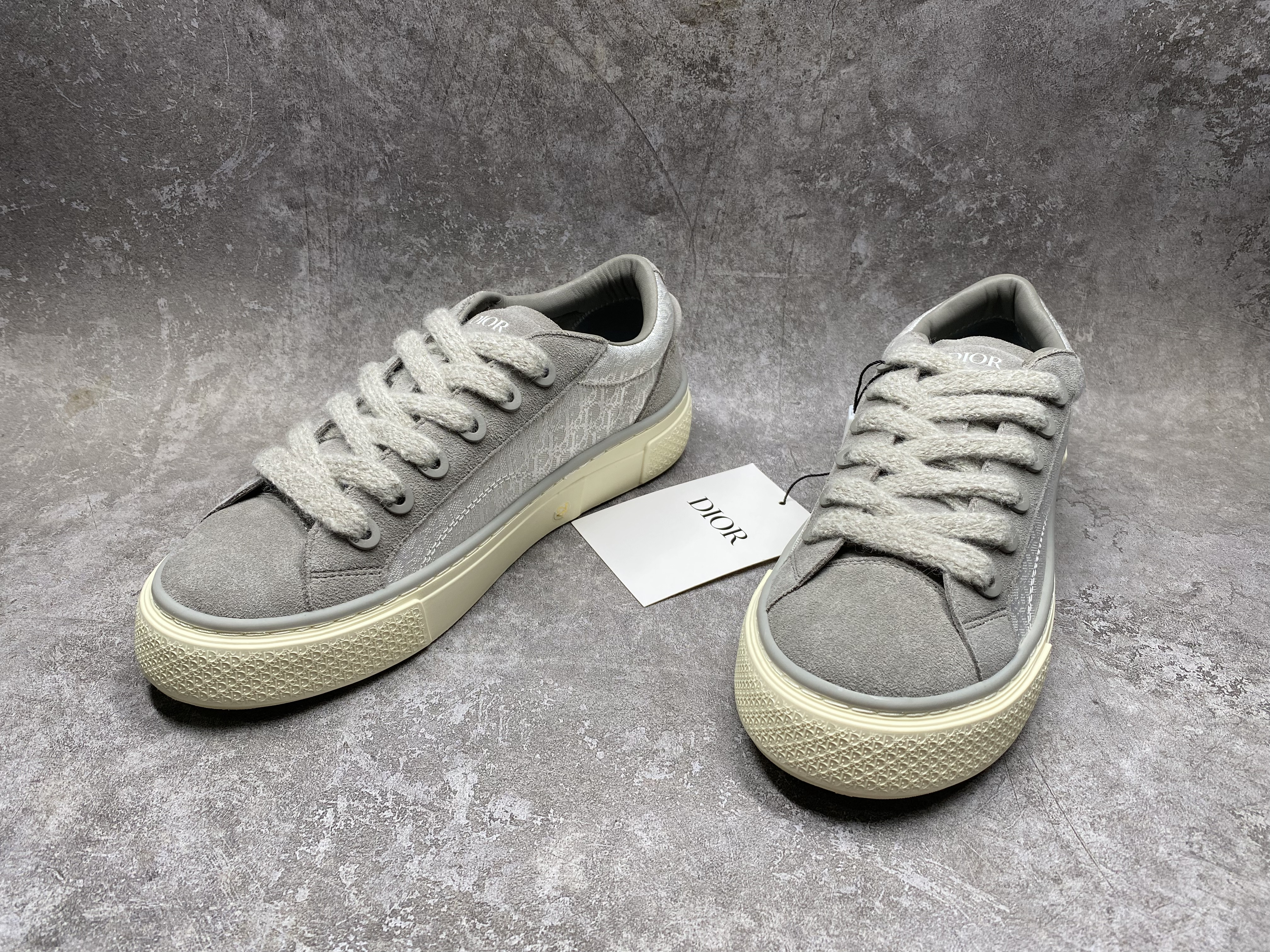 UA D*0r B33 Sneaker