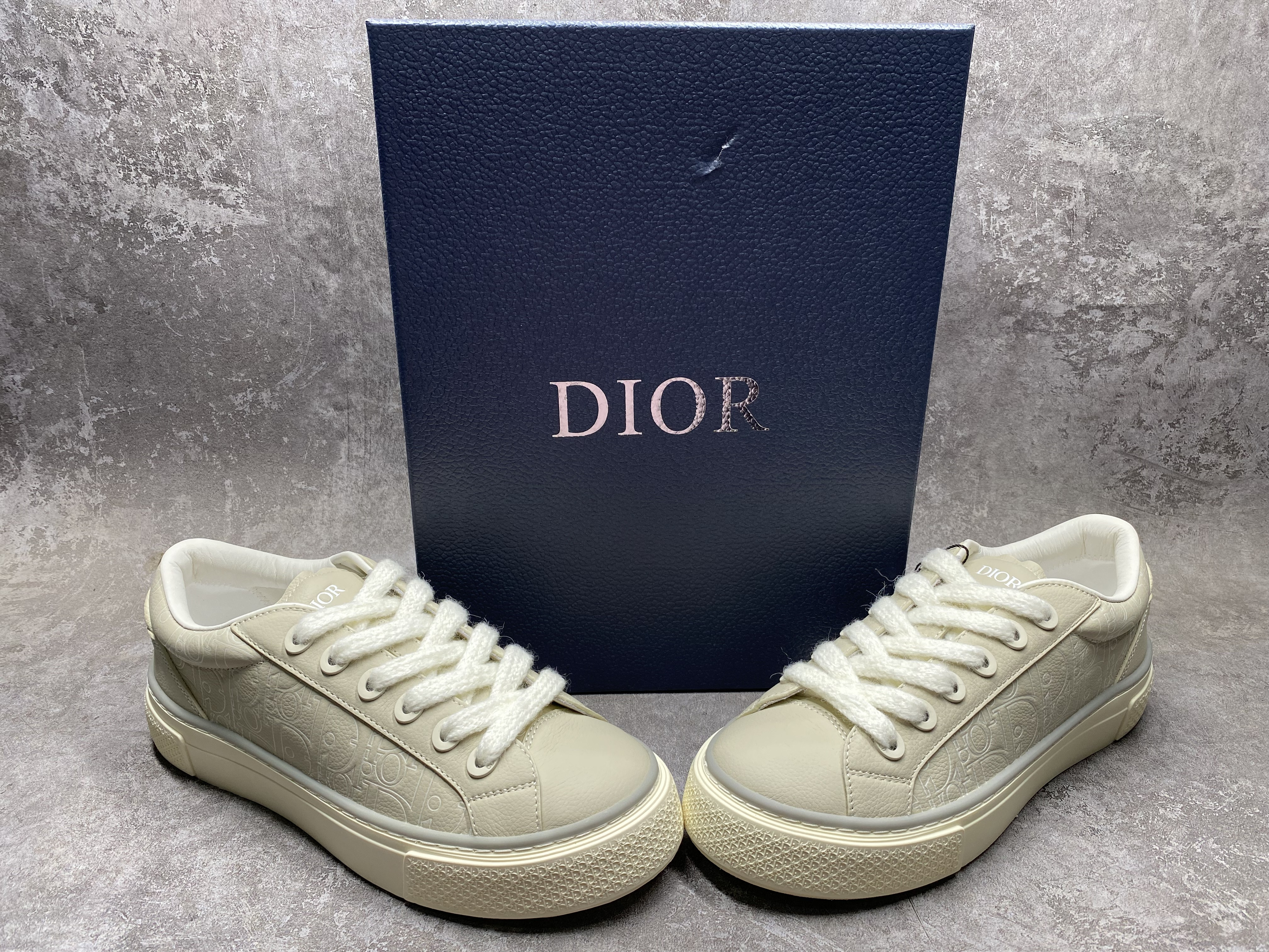 UA D*0r B33 Sneaker