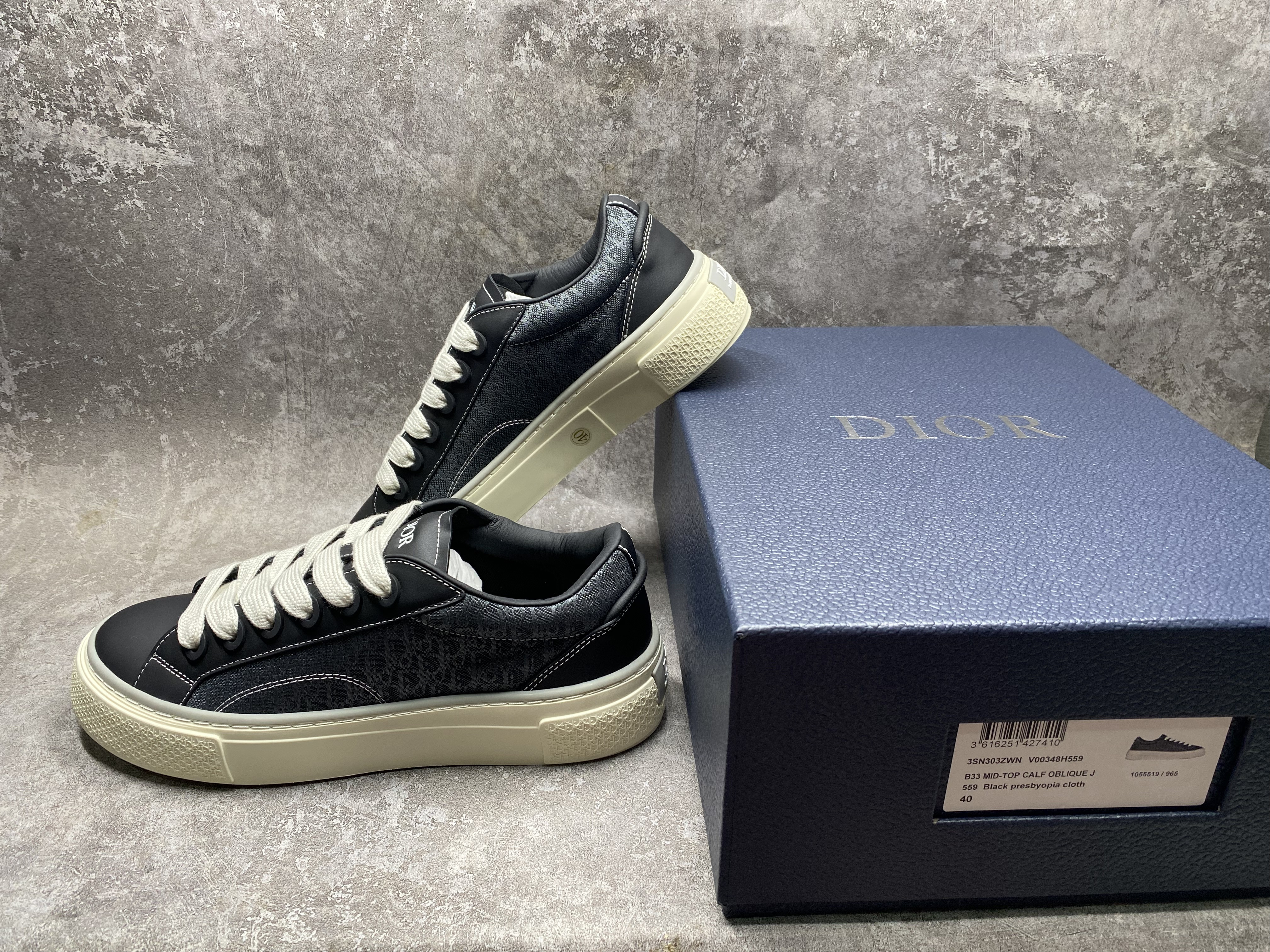 UA D*0r B33 Sneaker