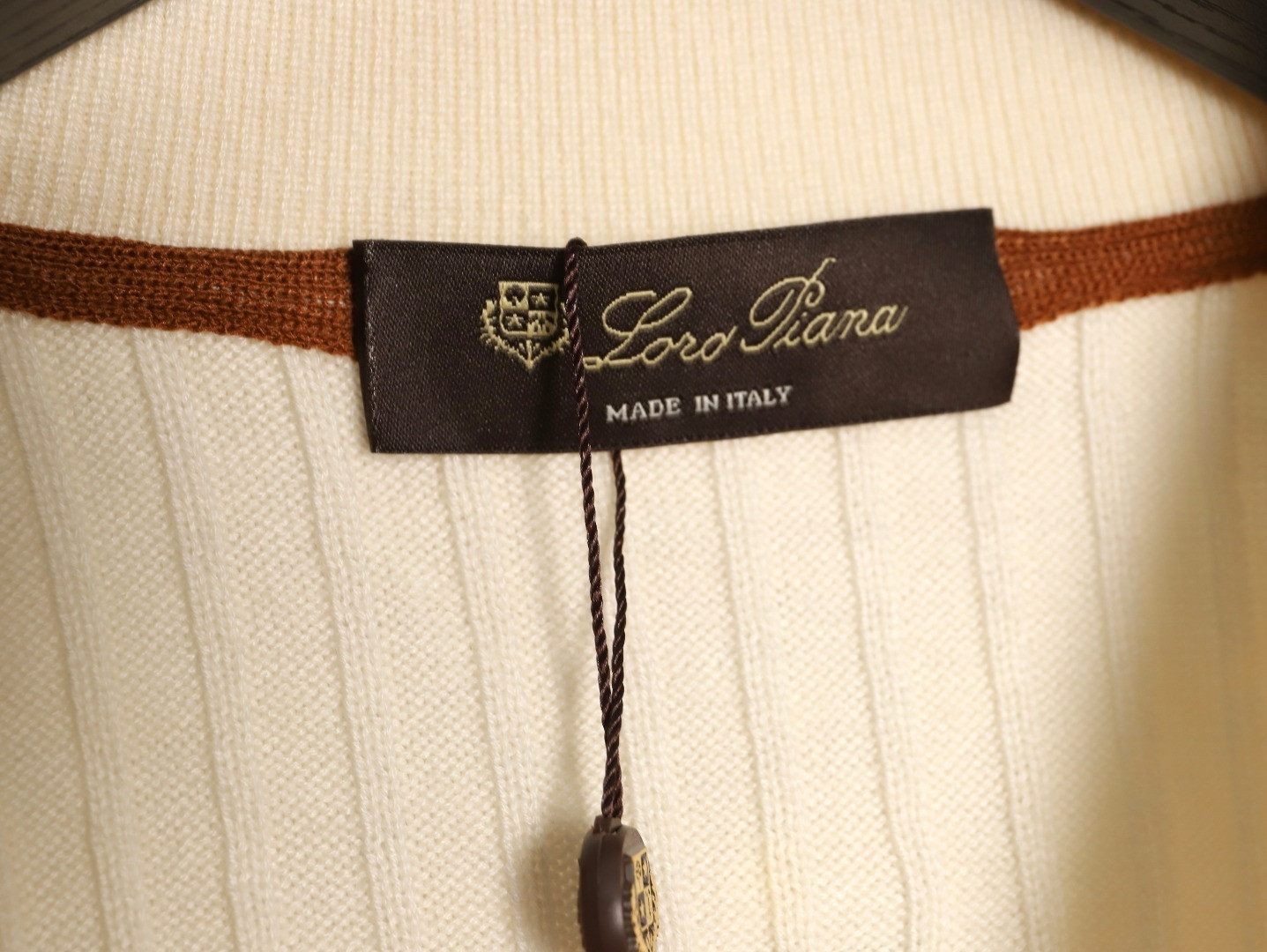 L**o p*ana LP knitting Sweaters
