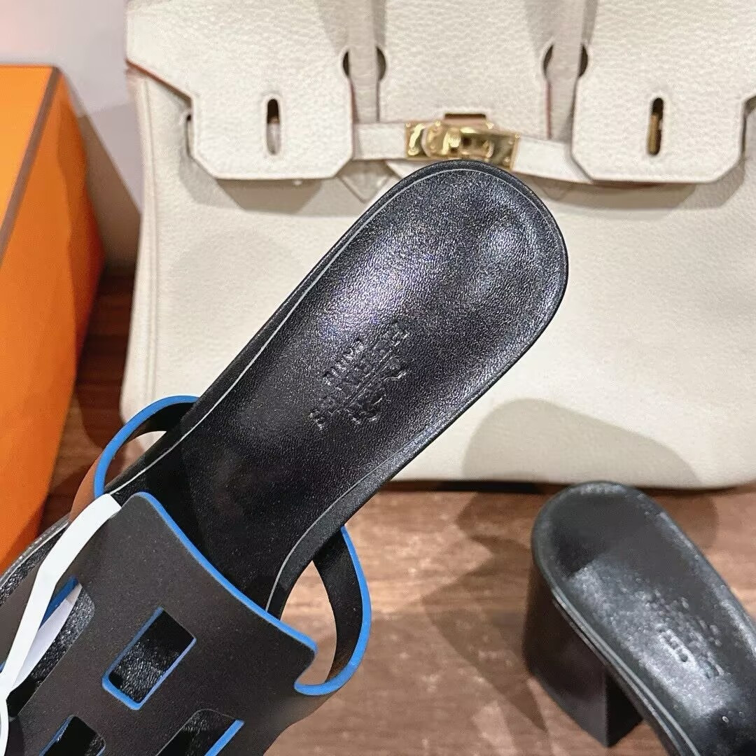 UA H**mes Izzy 60 Sandals