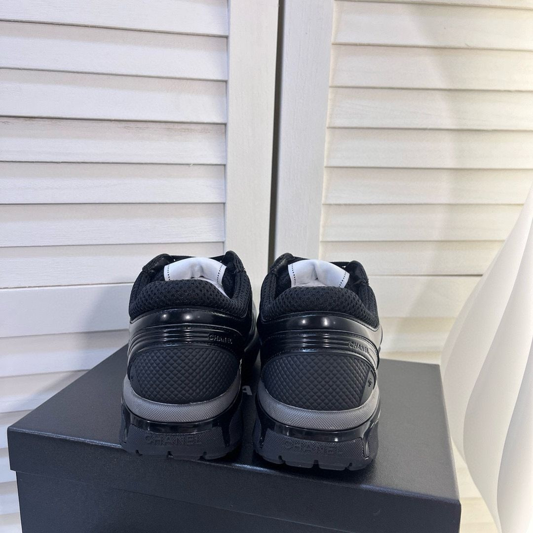 UA Ch*el SNEAKERS