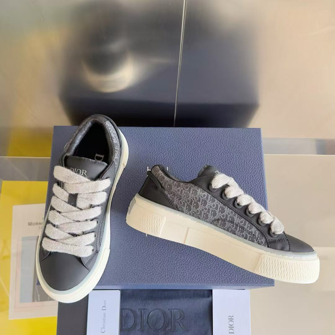 UA D*0r B33 Sneaker