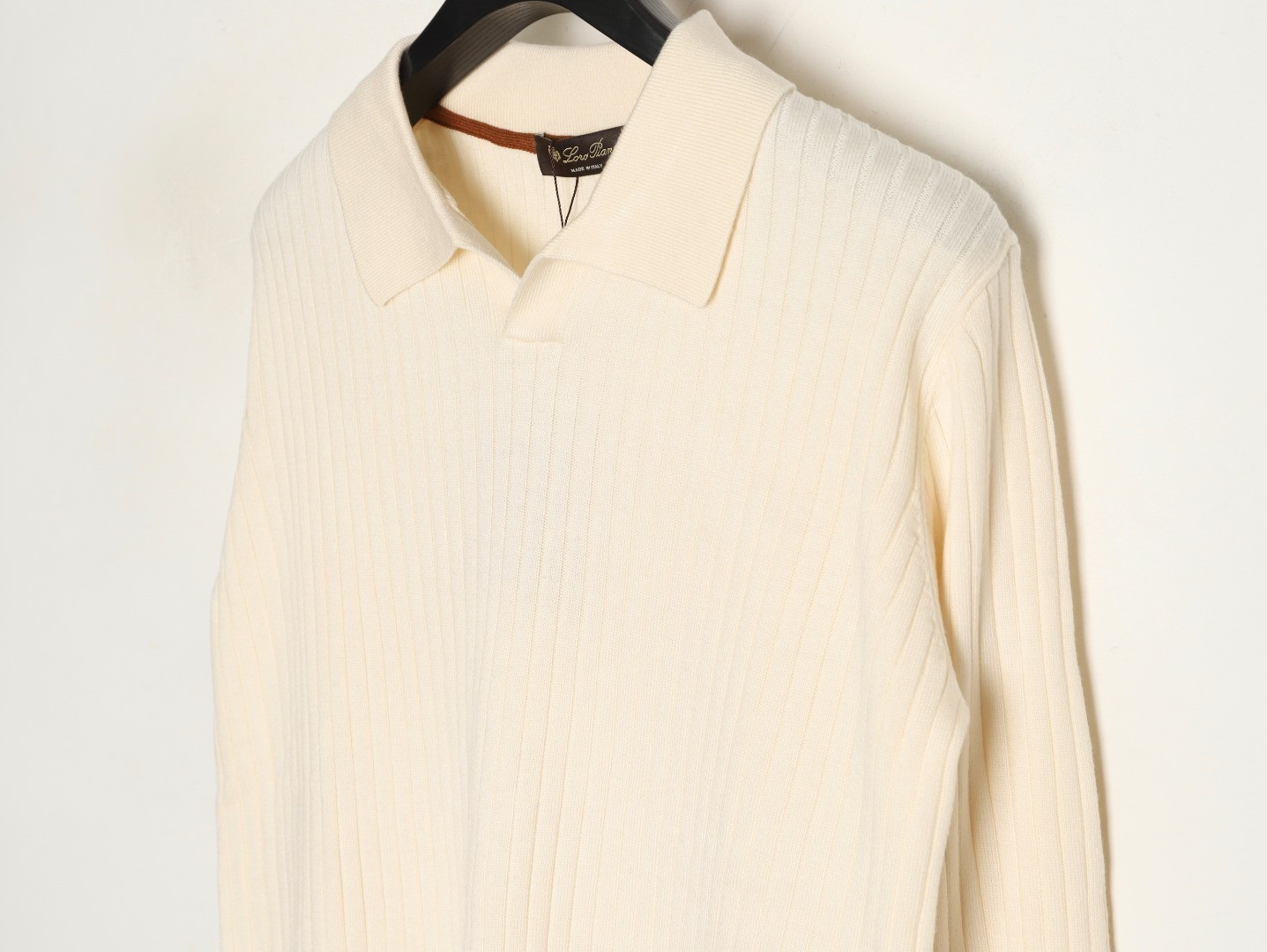 L**o p*ana LP knitting Sweaters