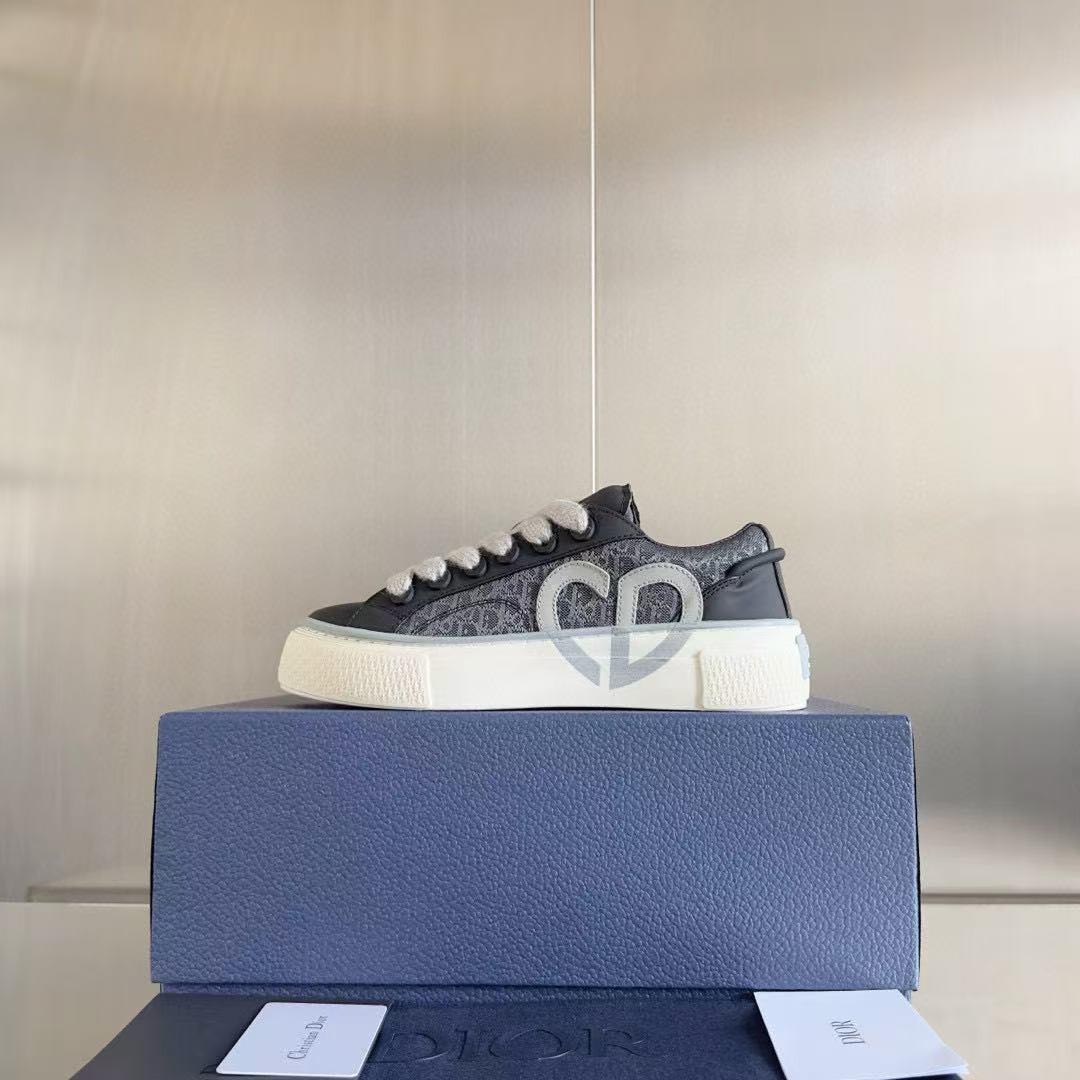 UA D*0r B33 Sneaker