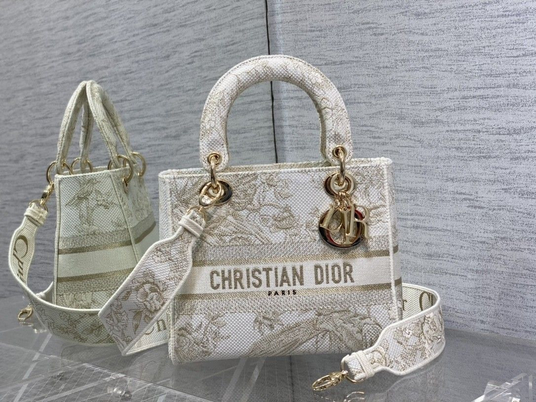 MEDIUM D*0r LADY D-LITE BAG 24 x 20 x 11 cm
