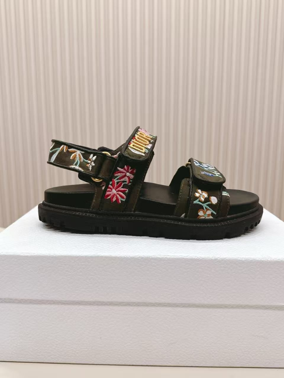 UA D*0r D*0ract Sandals