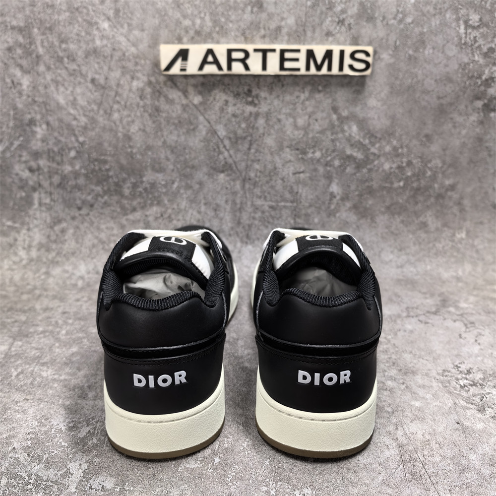UA D*0r Sneaker
