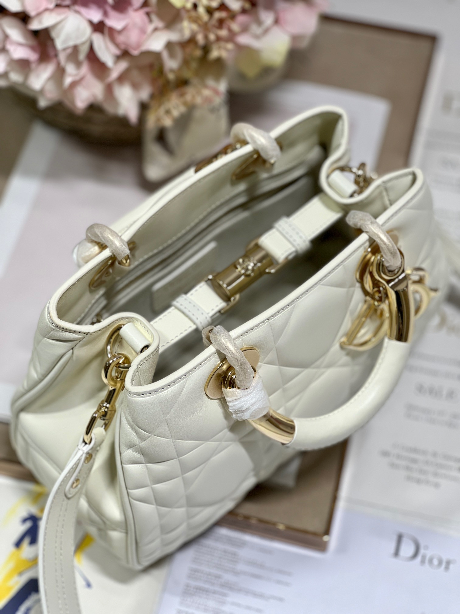 Lady D*0r 95•22 24×16.5×9.5cm