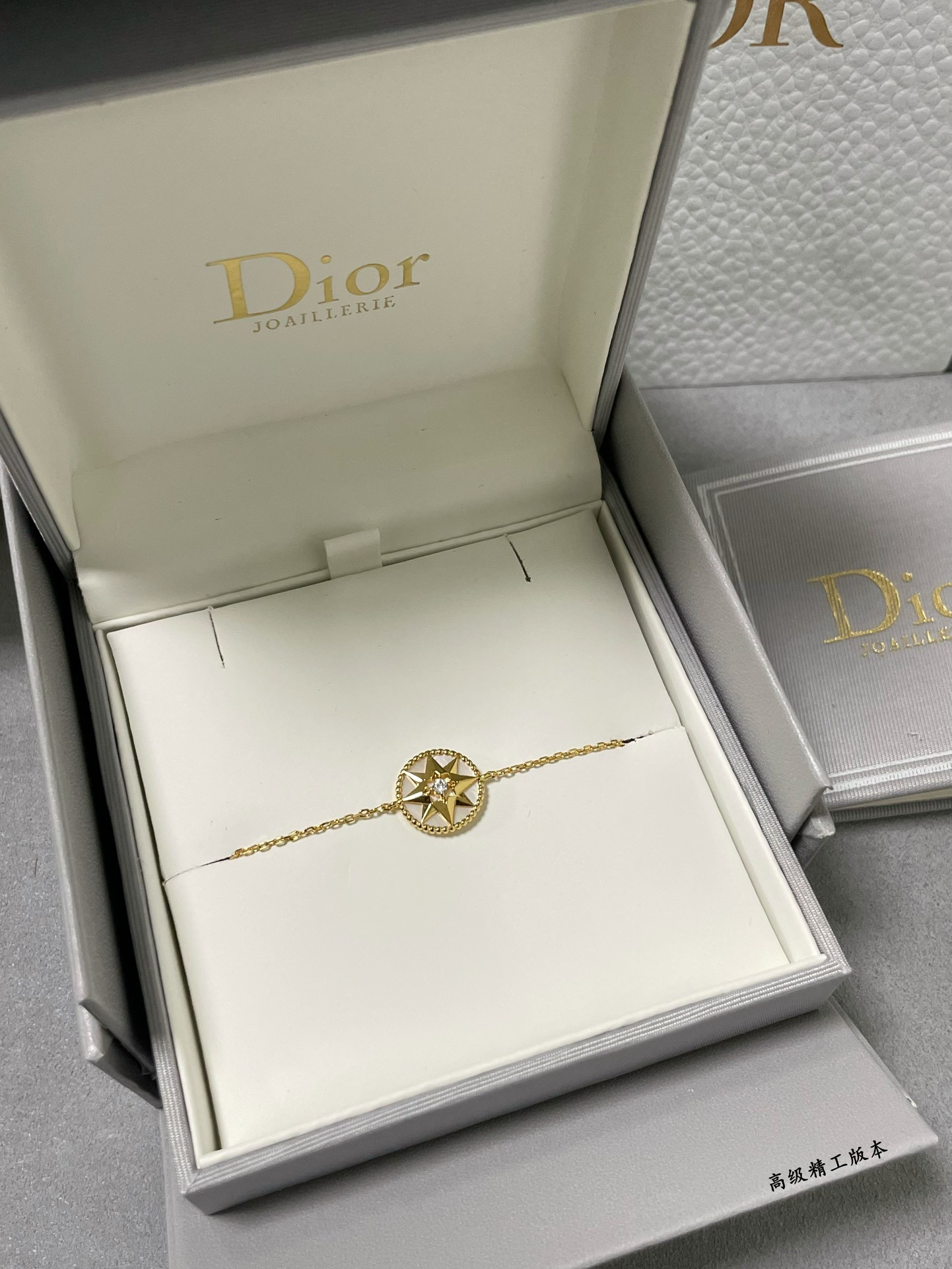 D*0r High-grade white mother-of-pearl compass Bracelet