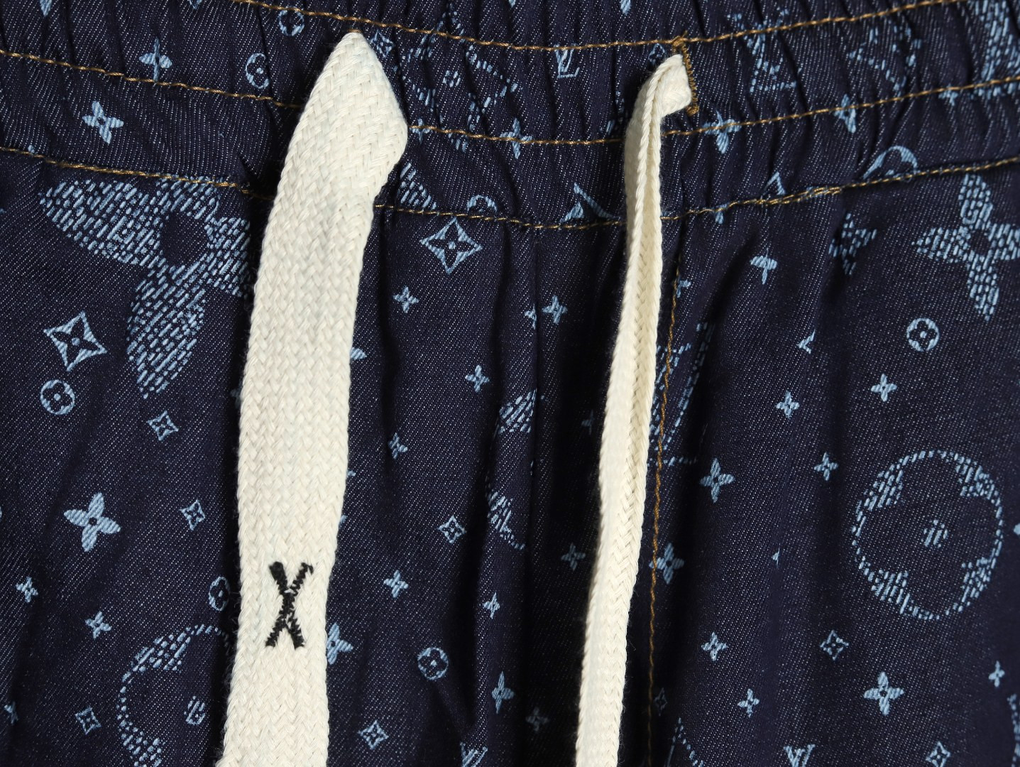 L0*is V*t0n LV 25ss shorts