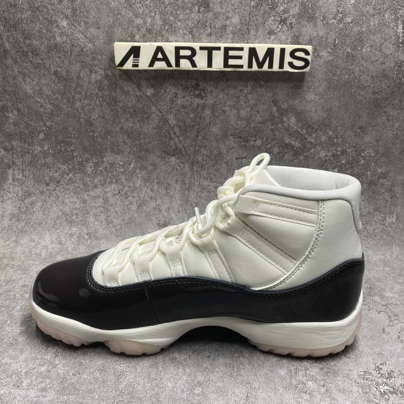 Air Jordan 11 Retro Neapolitan