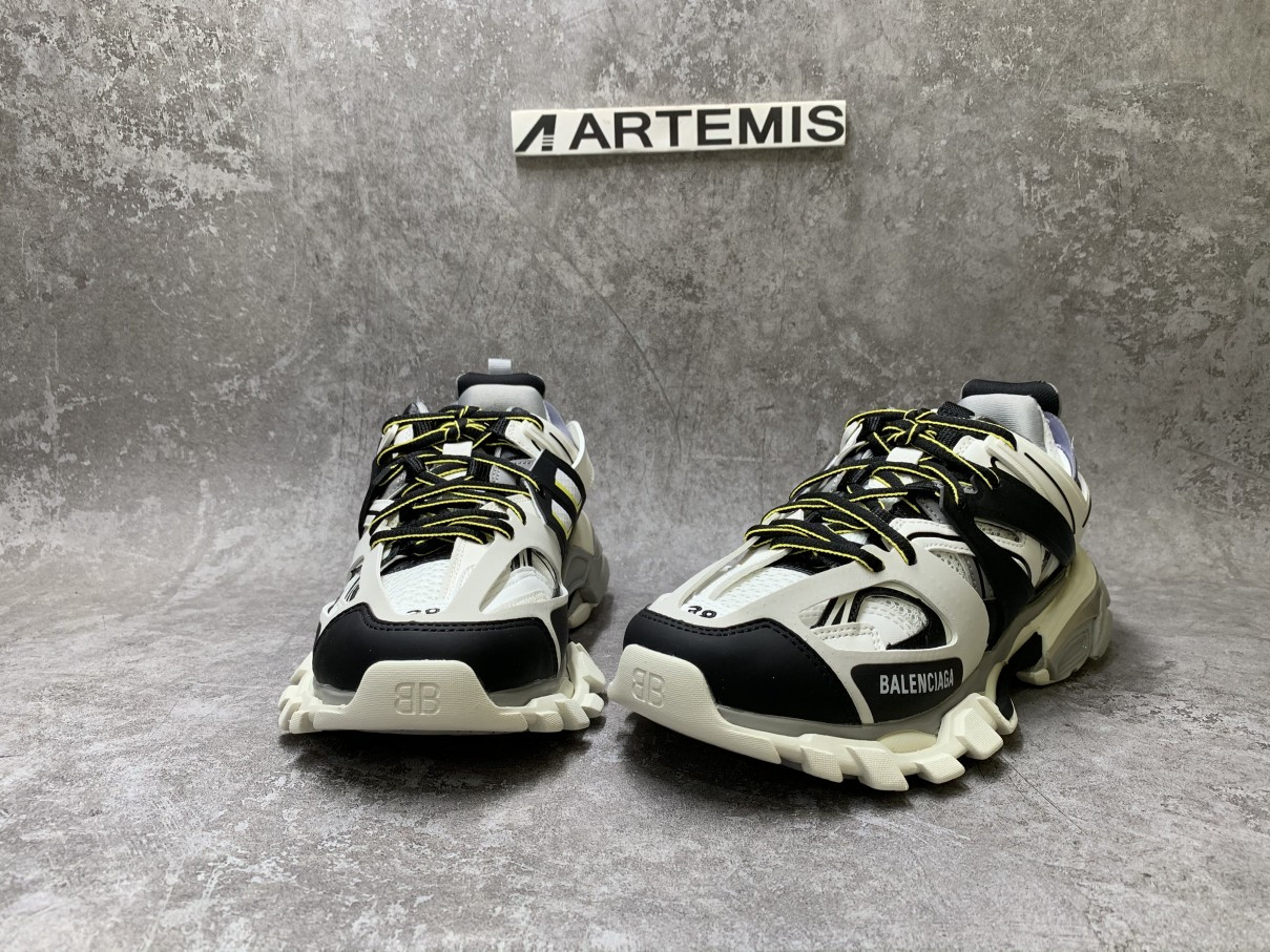 Balenciga Track Trainer White Black