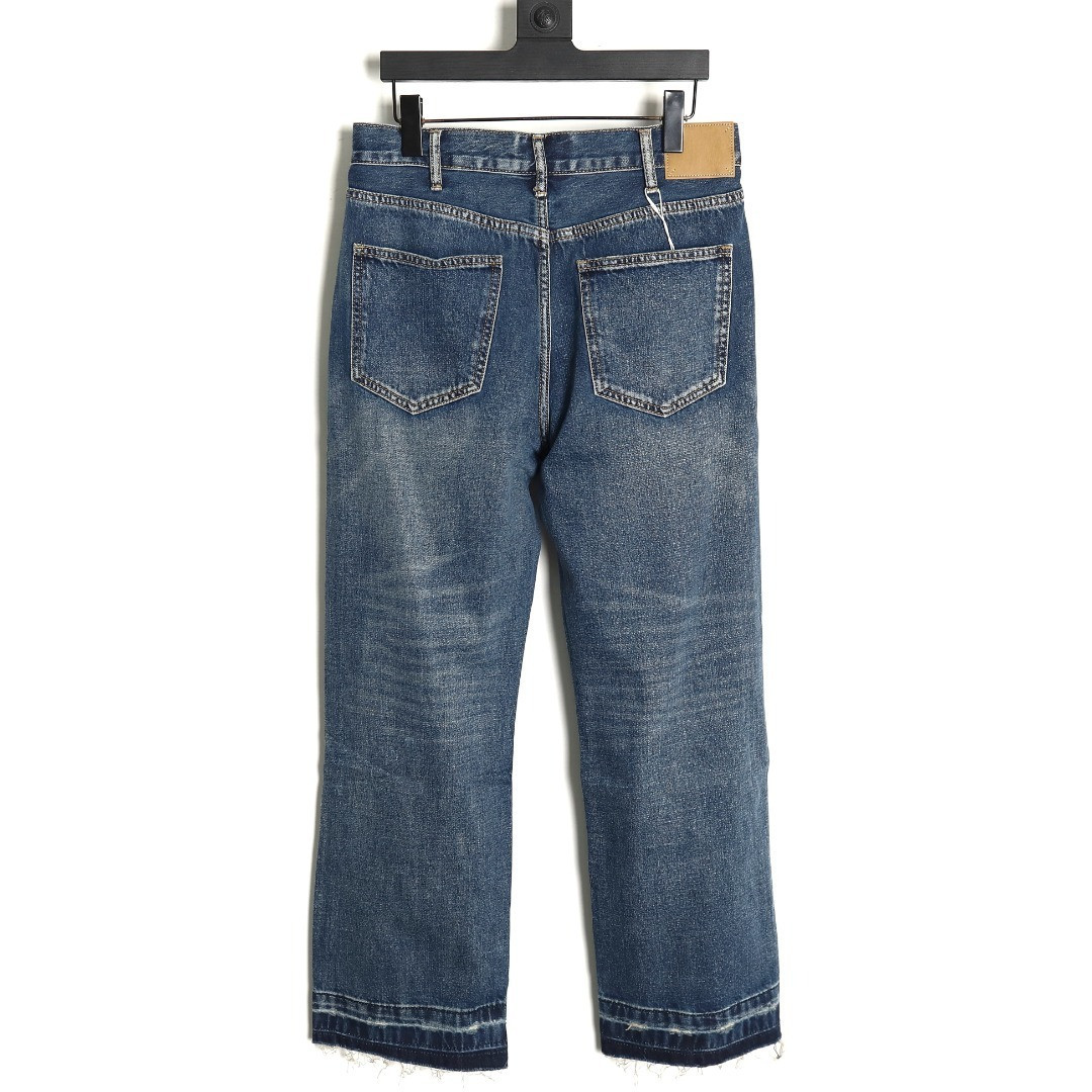 Ce**e Jeans
