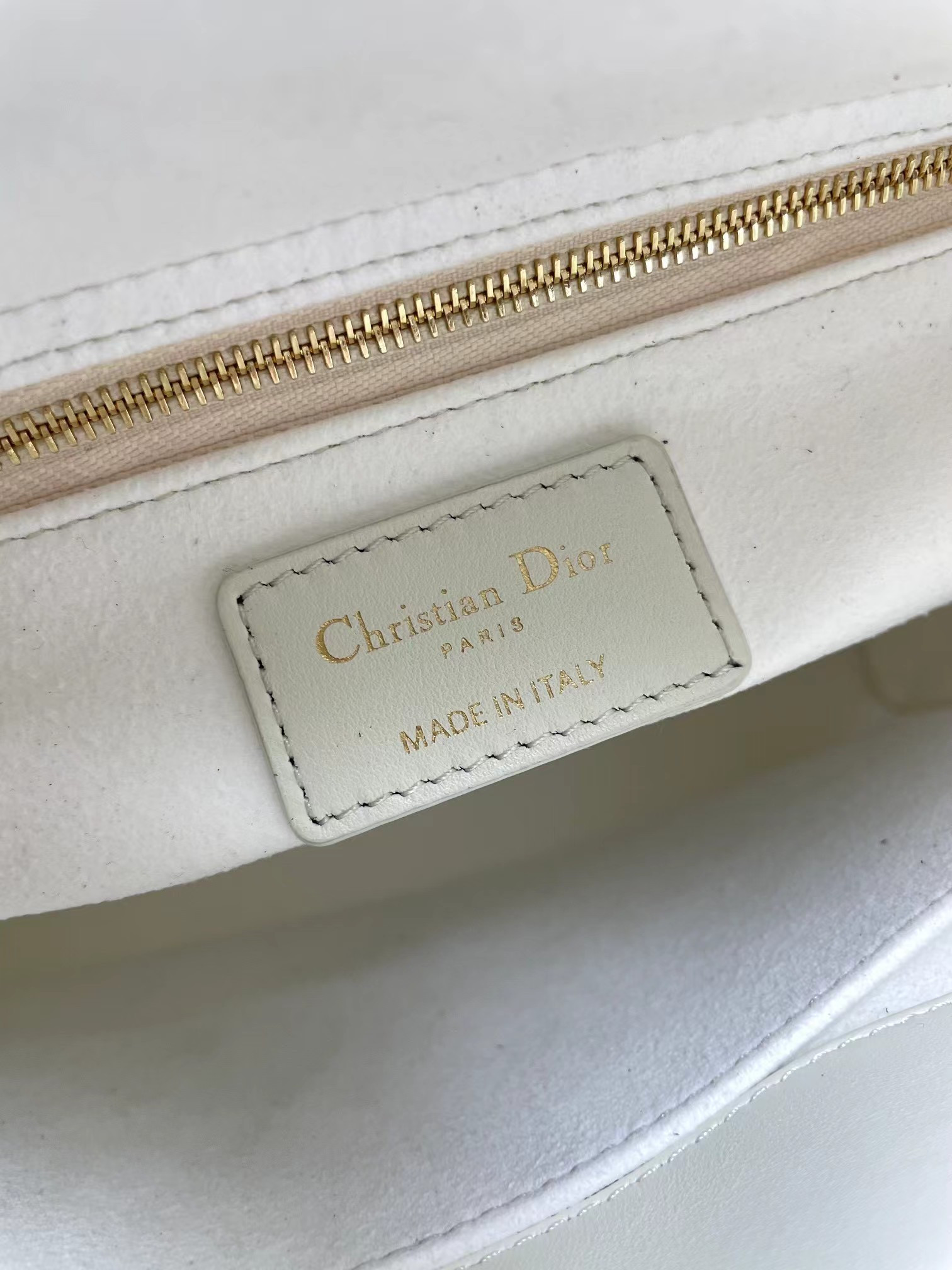 Medium Lady D*0r Bag  24 x 20 x 12 cm
