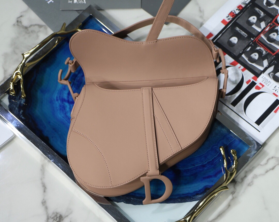 D*0r Saddle Bag Antique Pink Smooth Calfskin 25.5x20x6.5cm