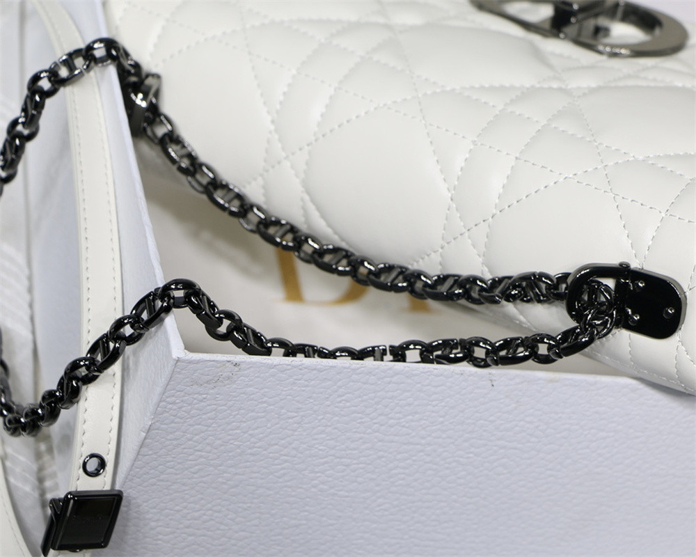 MEDIUM D*0r CARO BAG IVORY S*pple Cannage Calfskin 25.5 x 15.5 x 8 cm