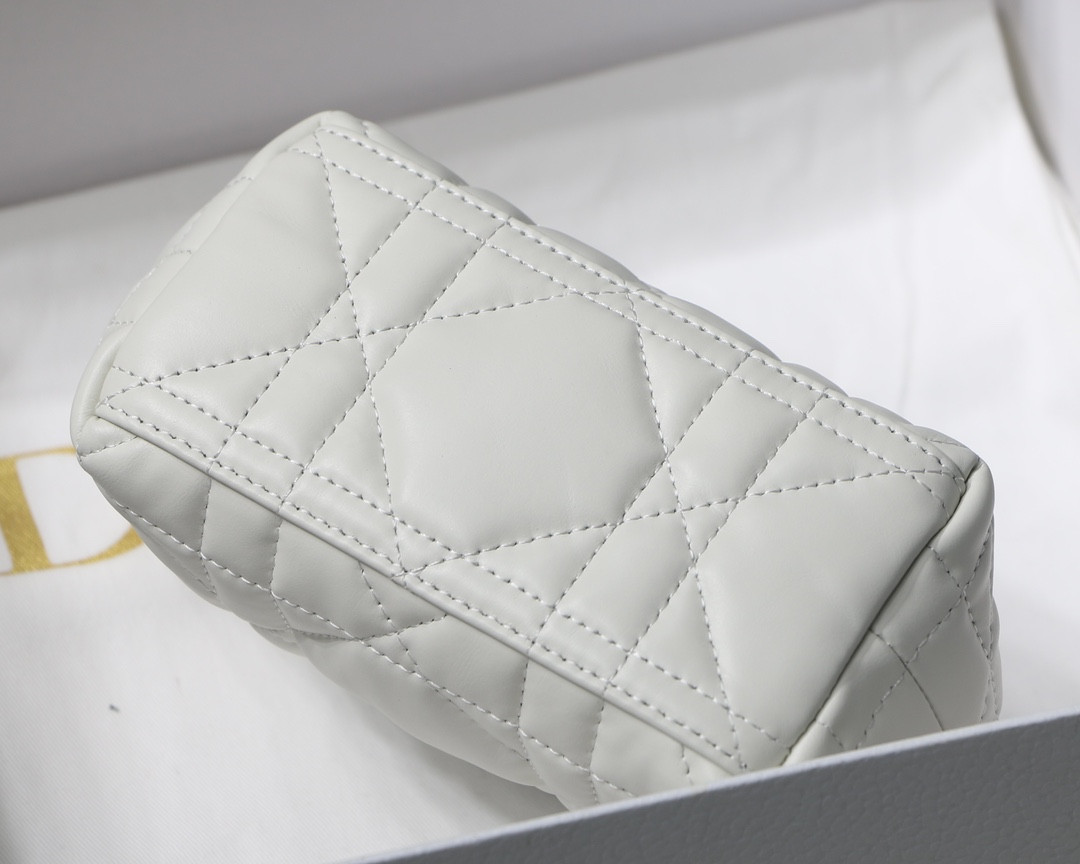D*0r TRAVEL NOMAD POUCH WHITE
