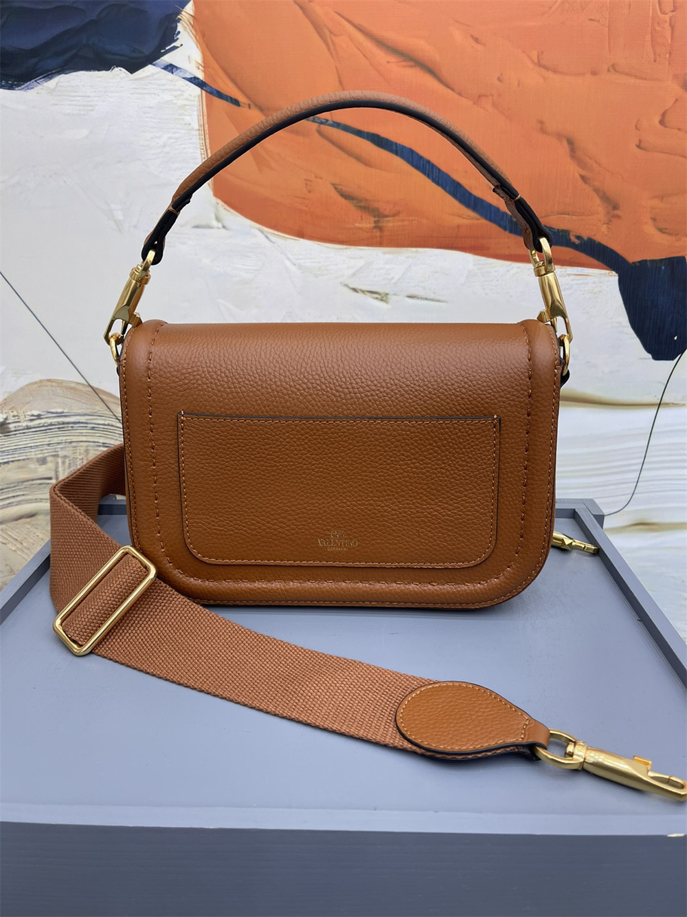 va*t*no GARAVANI ALLTIME GRAINY CALFSKIN SHOULDER BAG BROWN