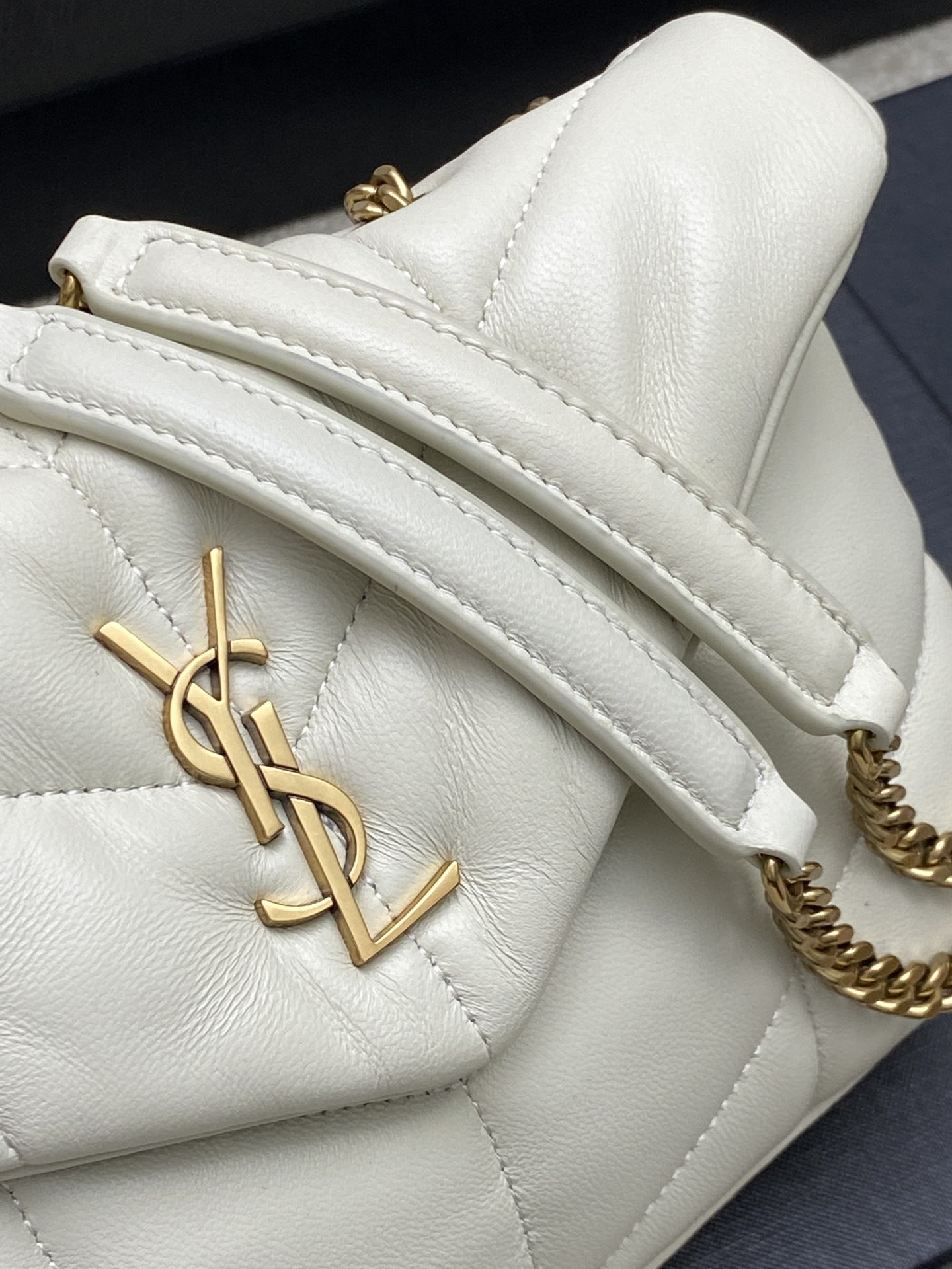 Y*L PUFFER IN LEATHER WHITE 23 X 15.5 X 5.8 CM