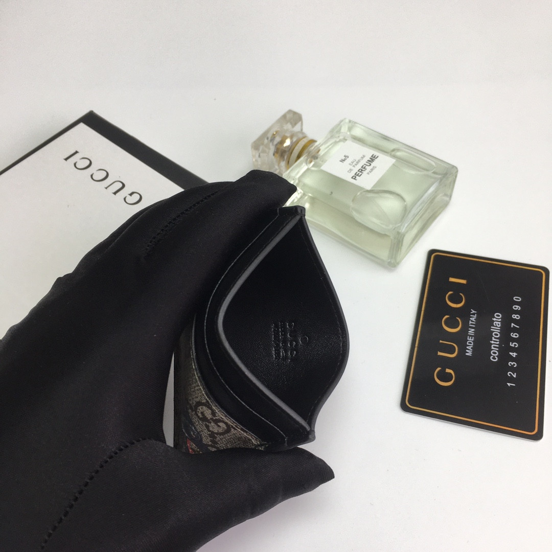 G*u*i GG CARD CASE WALLET