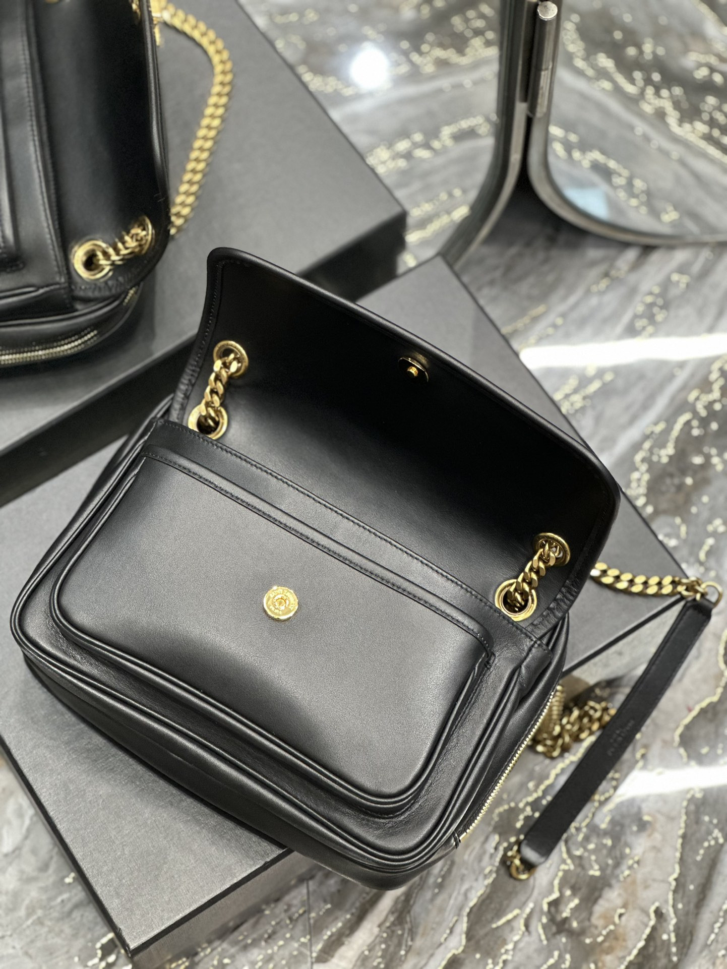 Y*L NIKI MEDIUM IN VINTAGE LEATHER BLACK GOLD 11 X 7.8 X 3.3 INCHES