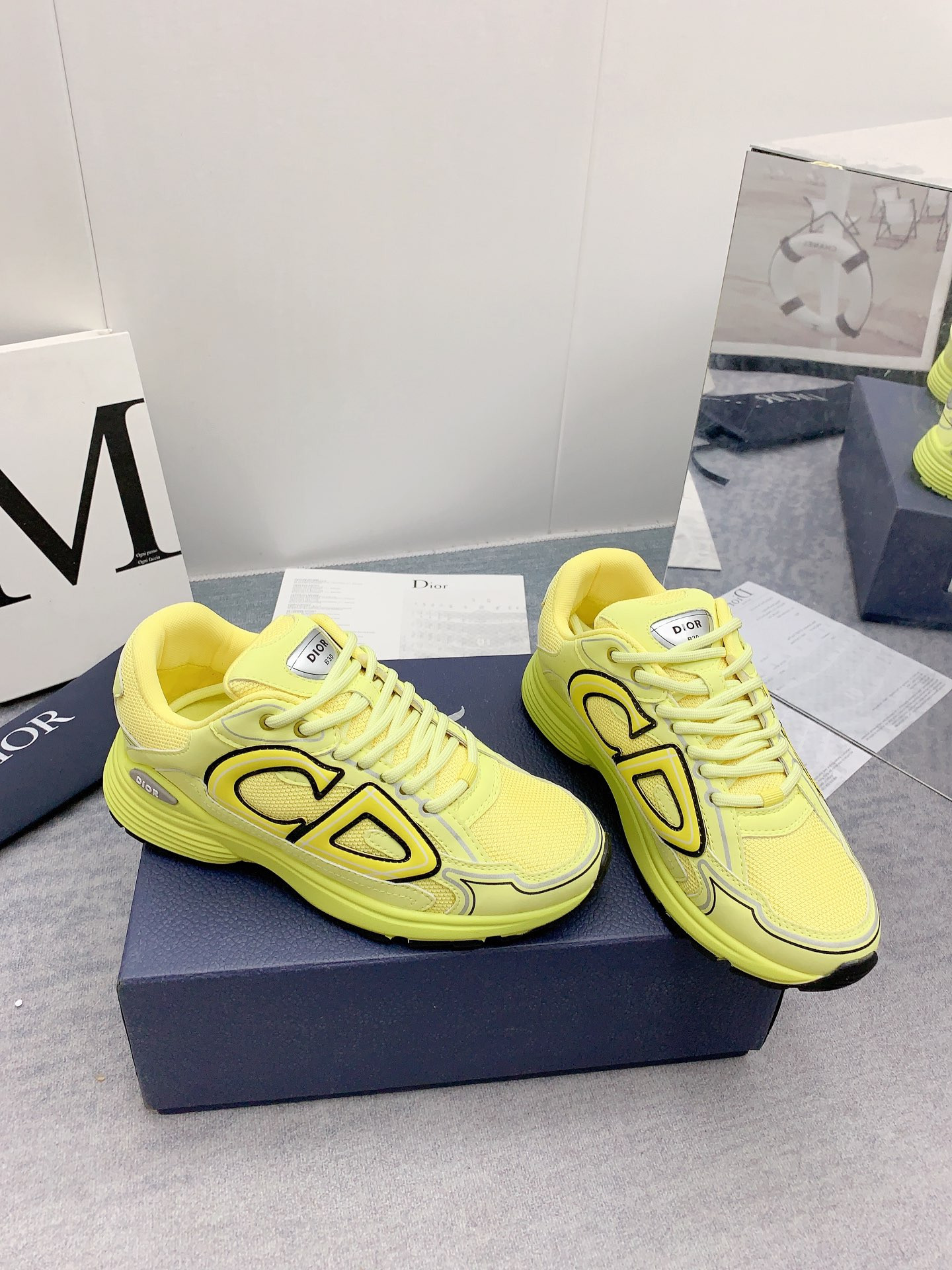 UA D*0r B30 Sneaker