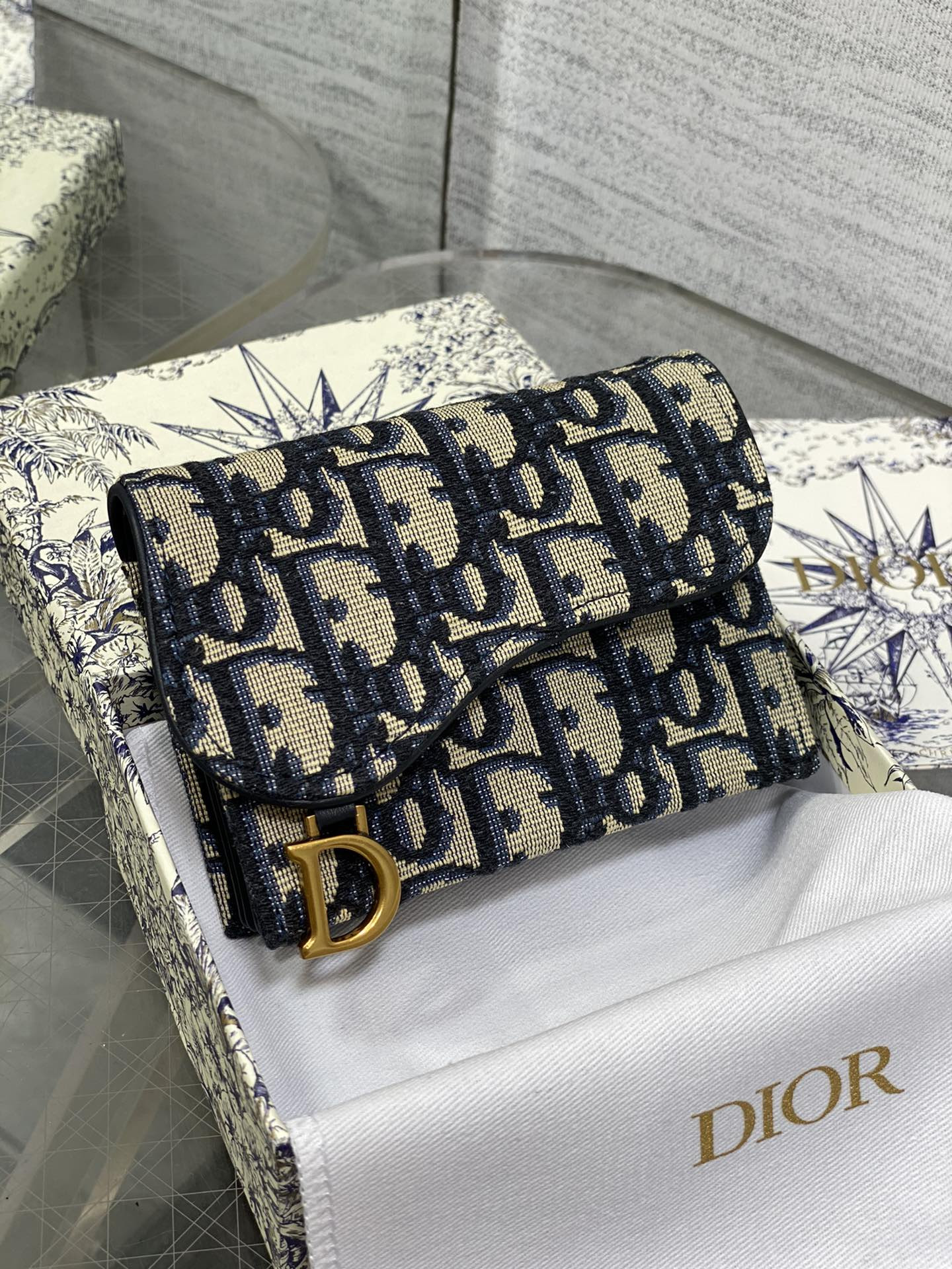 D*0r CARD HOLDER 12-10-5CM