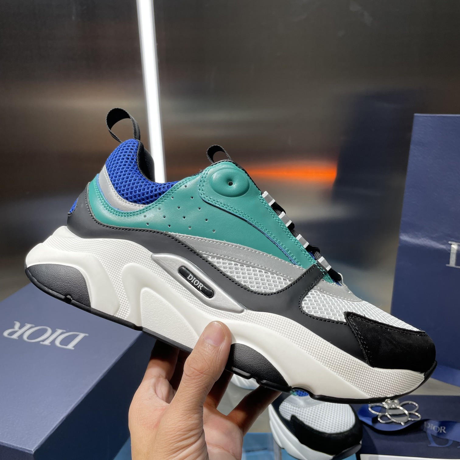 UA D*0r B22 Sneaker