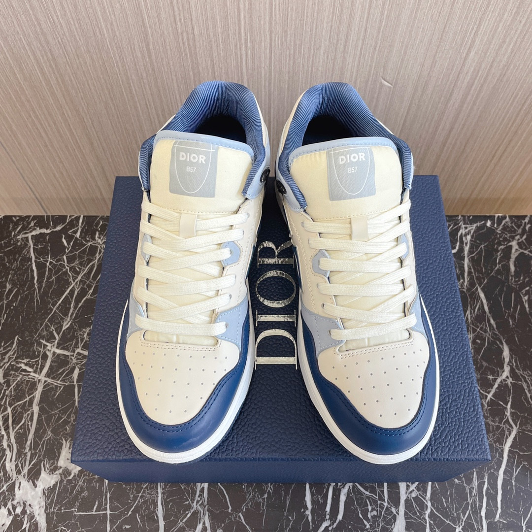 UA D*0r B57 Mid-Top Sneaker