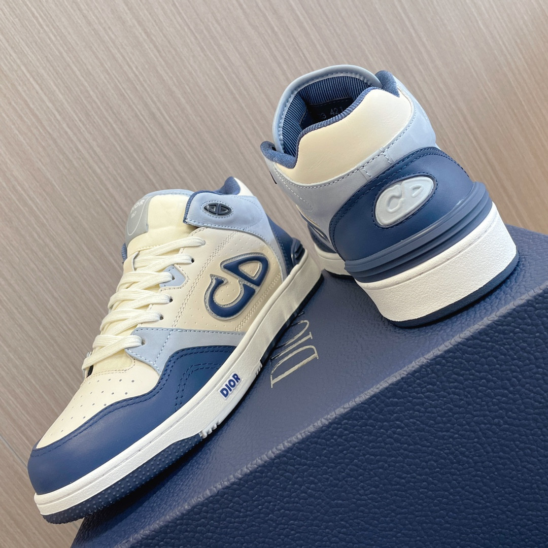 UA D*0r B57 Mid-Top Sneaker
