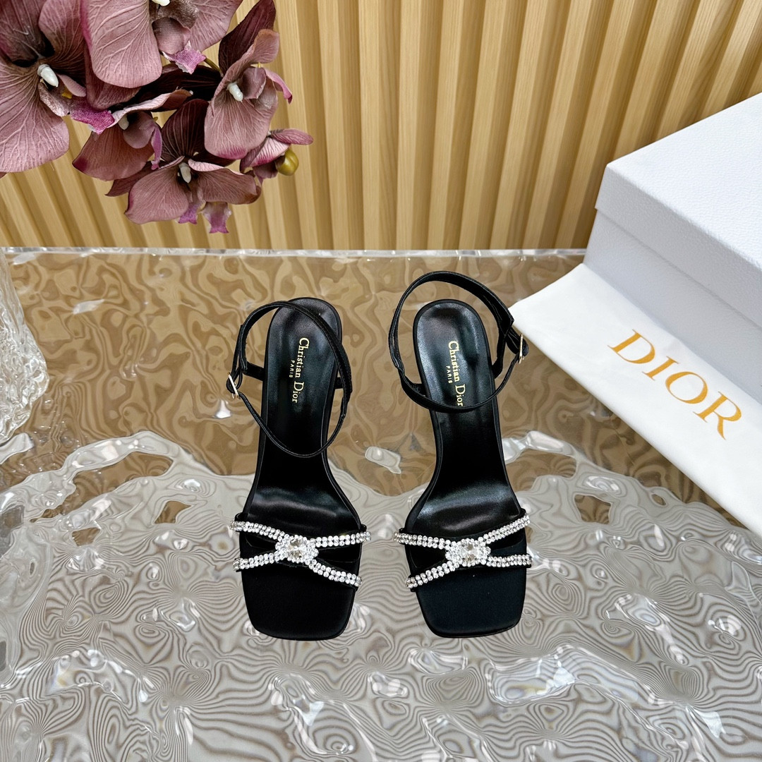 UA D*0r Slingback Pump