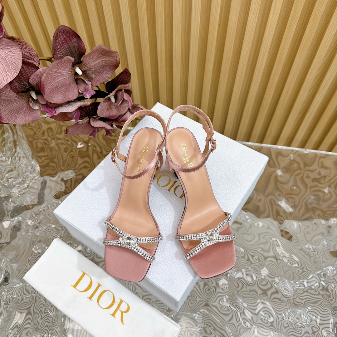 UA D*0r Slingback Pump