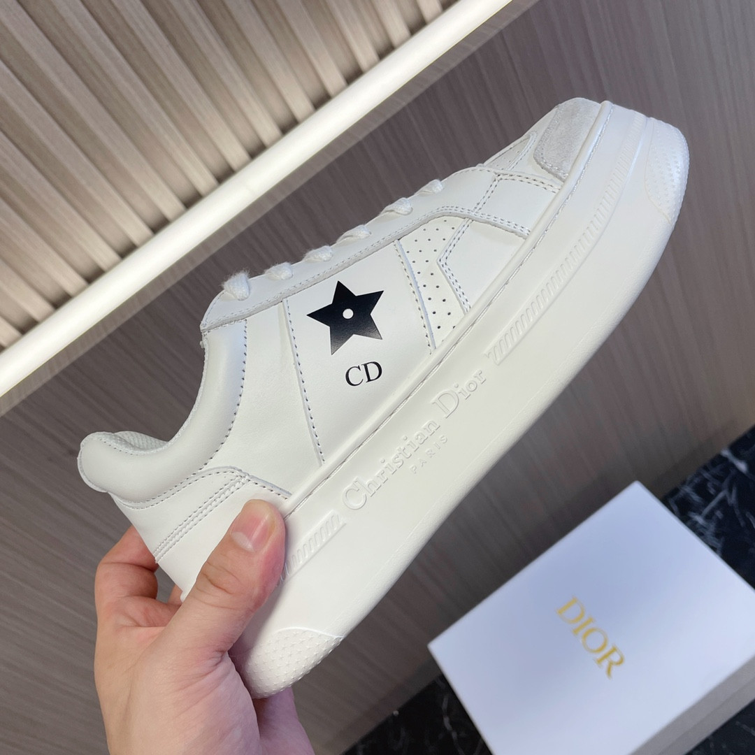 UA D*0r Star Platform Sneaker