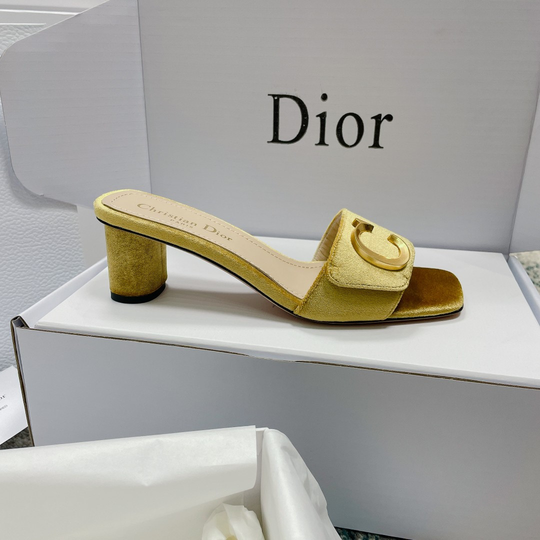UA D*0r Or C