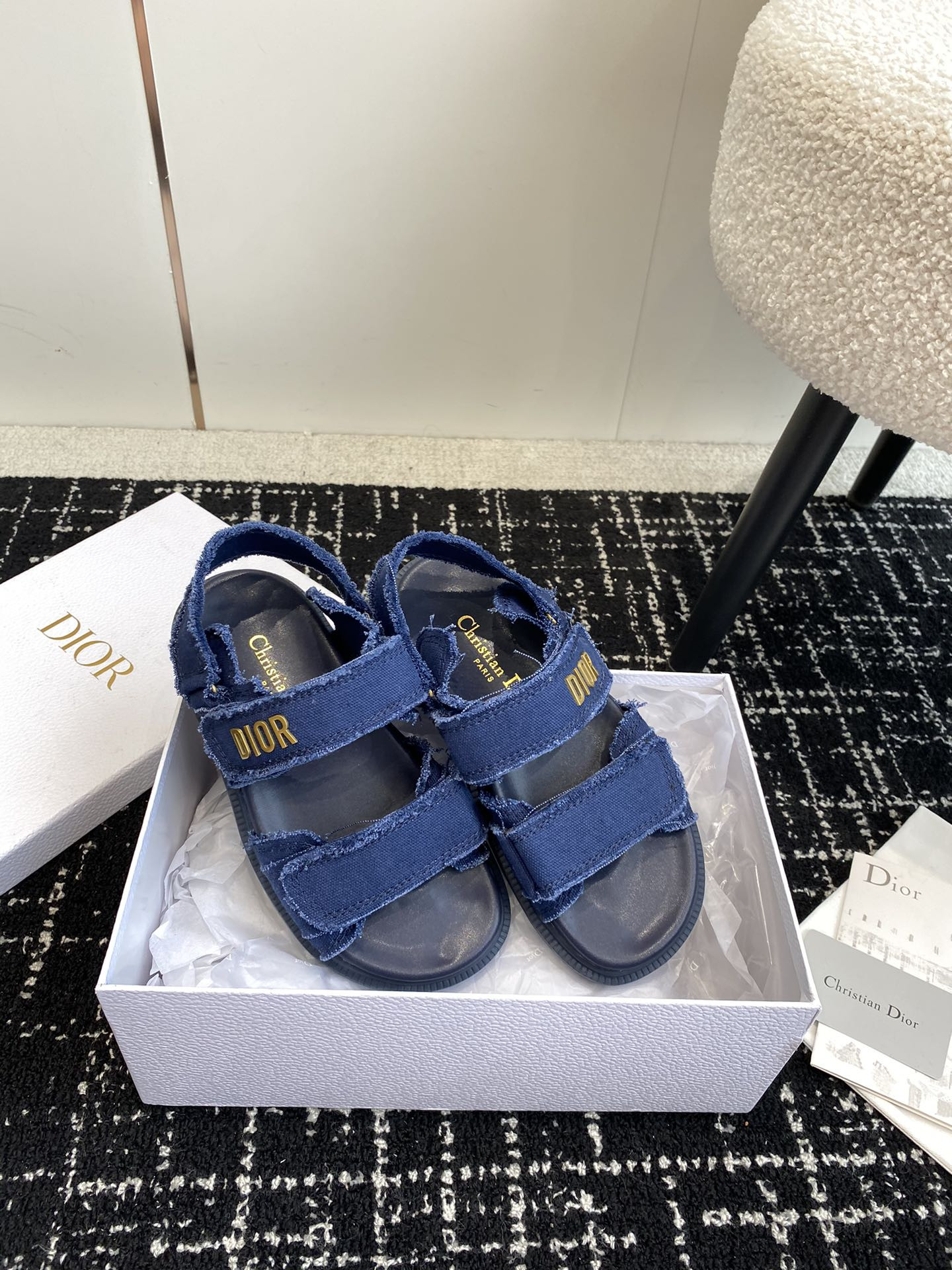 UA D*0ract Sandal