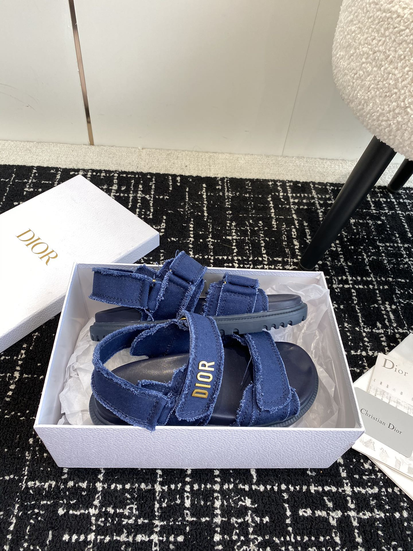 UA D*0ract Sandal