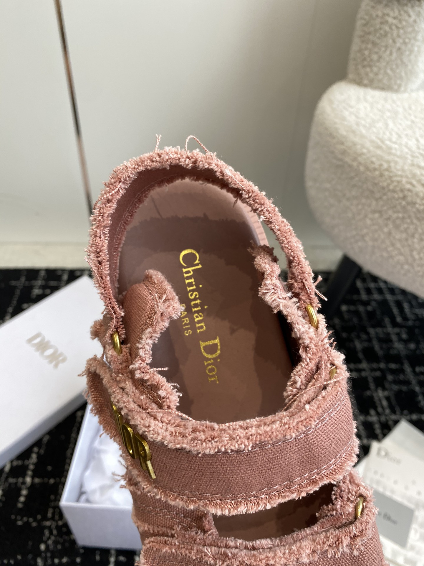 UA D*0ract Sandal