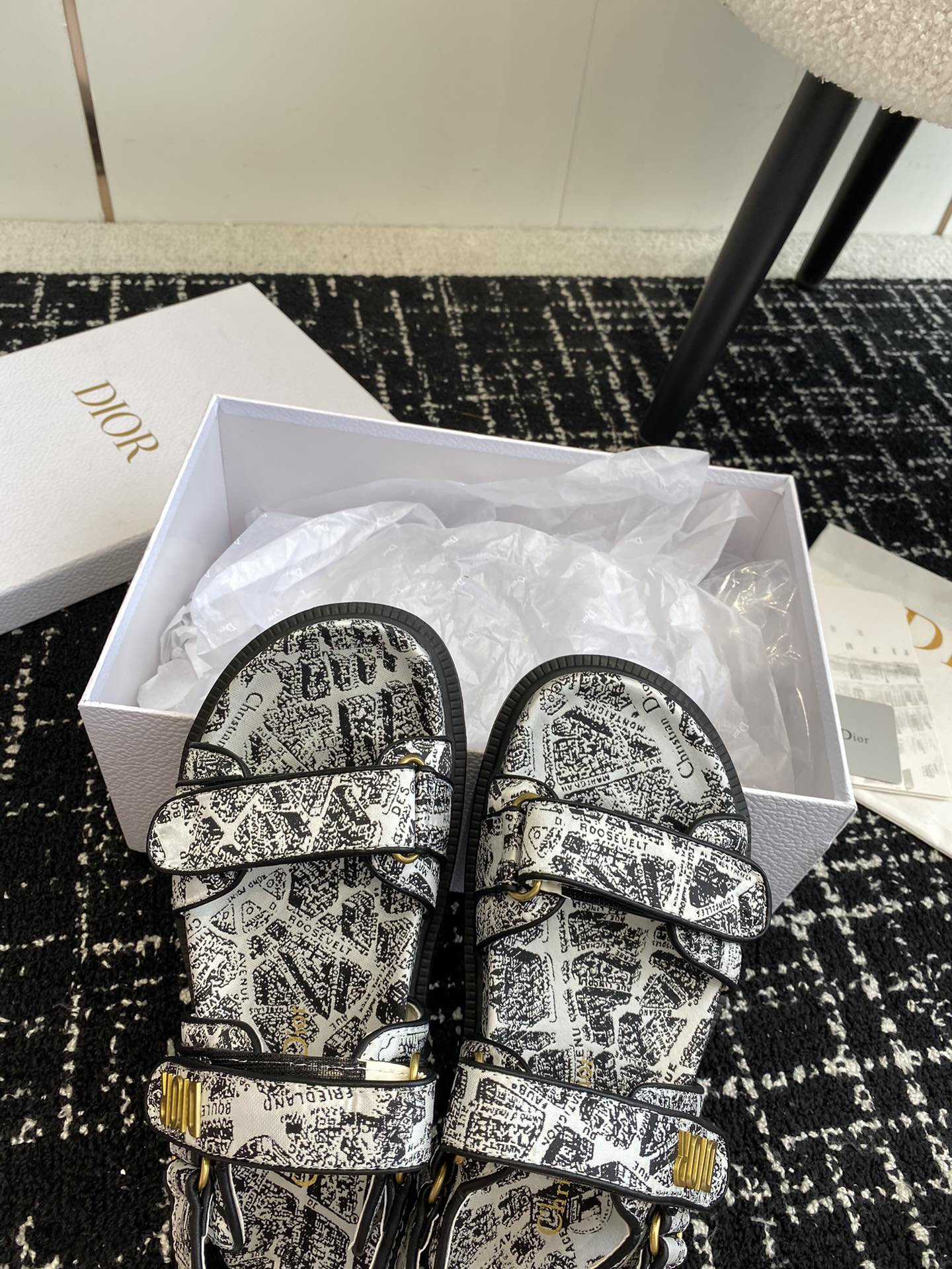 UA D*0ract Sandal