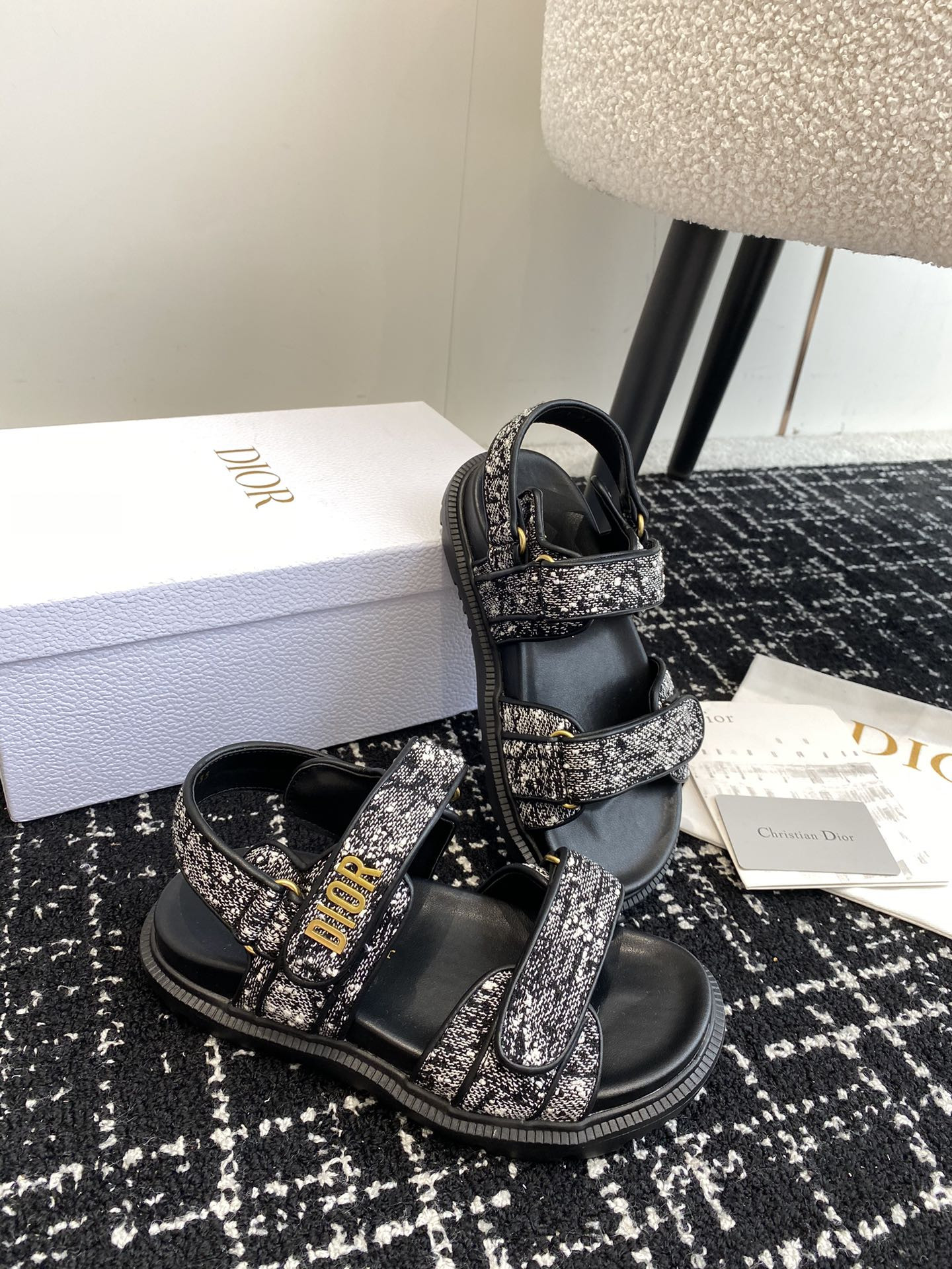UA D*0ract Sandal