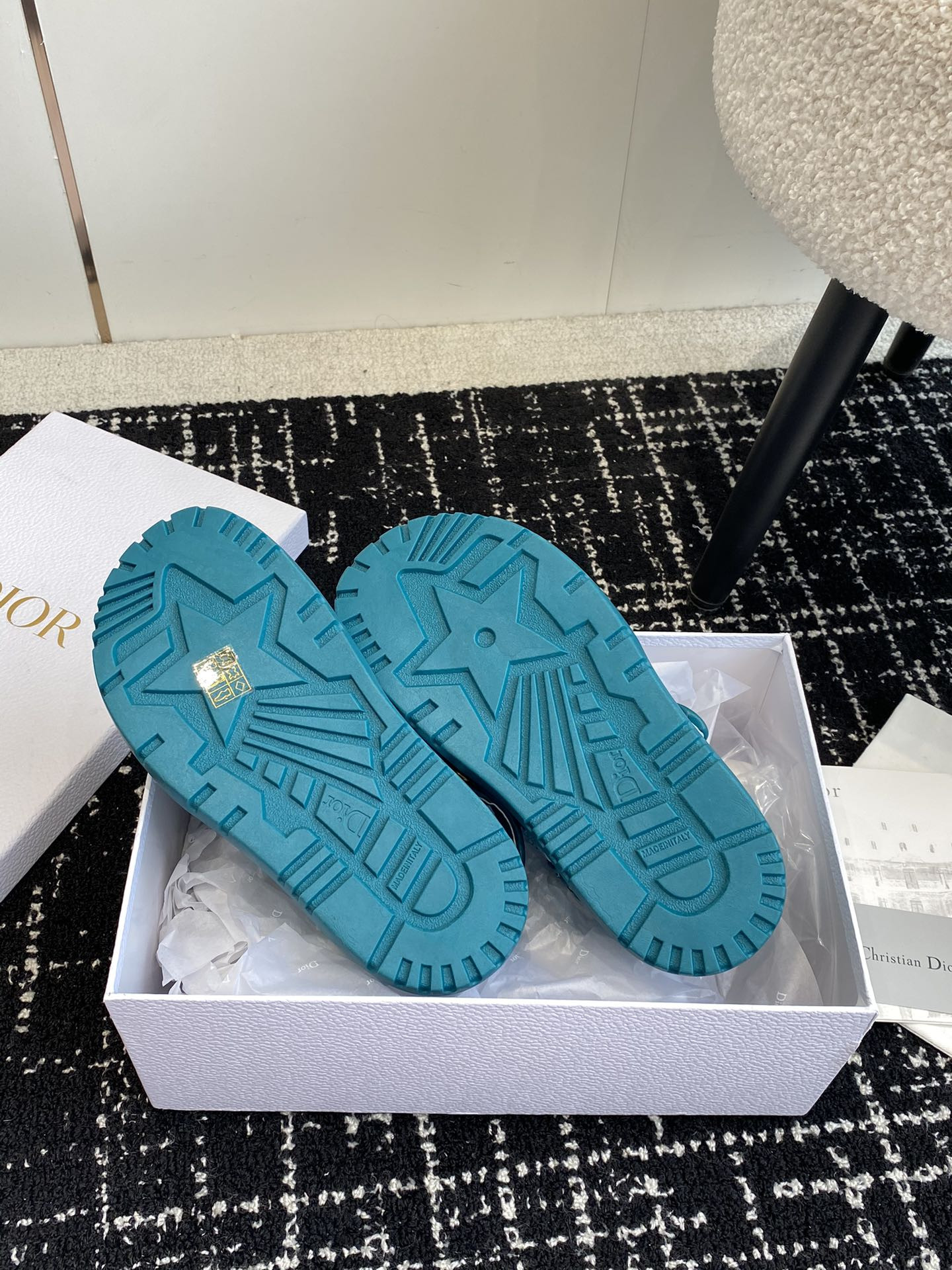 UA D*0ract Sandal