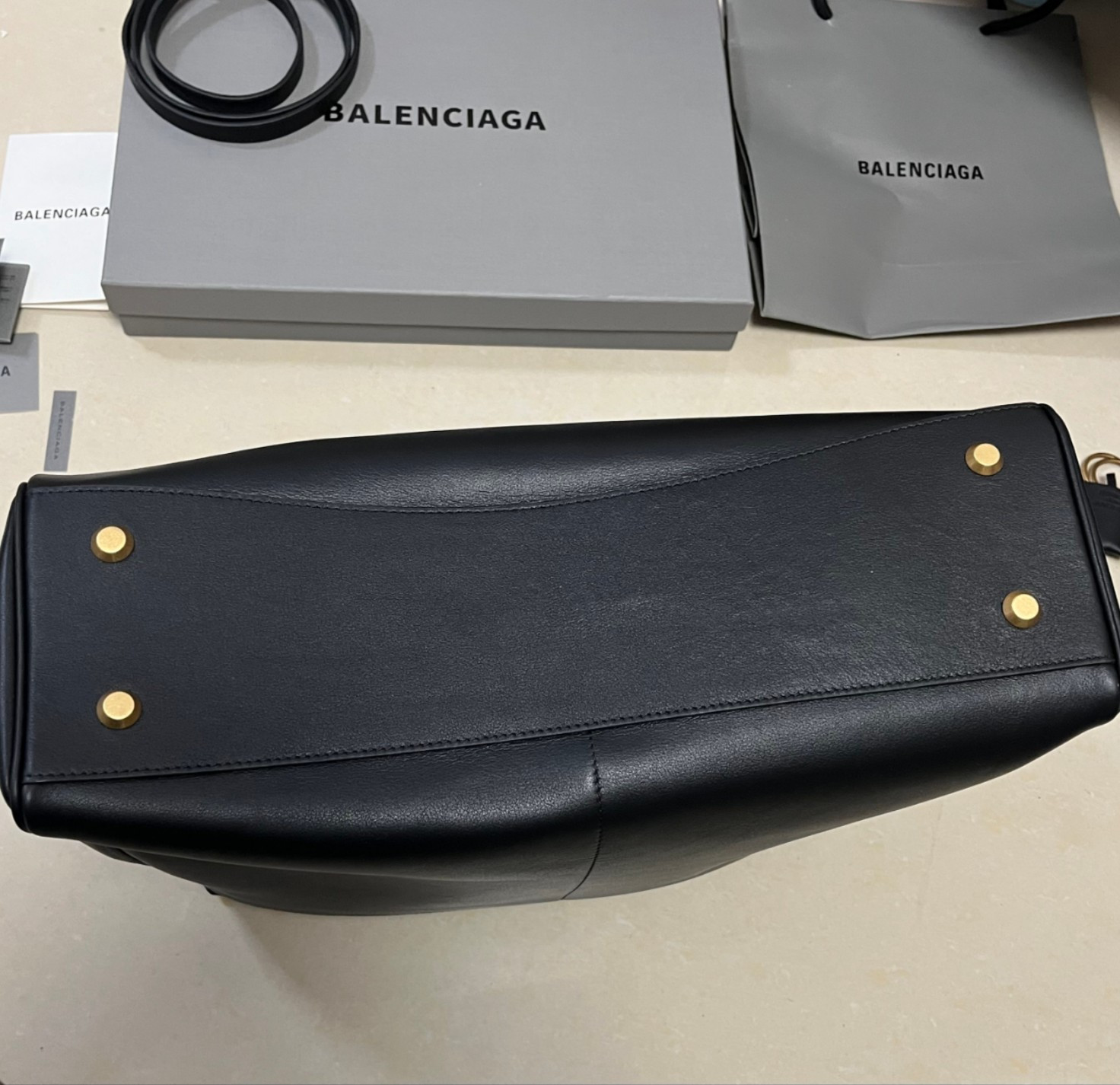 Ba*len*cia*ga Rodeo Large 39.8x29.9x12.9cm
