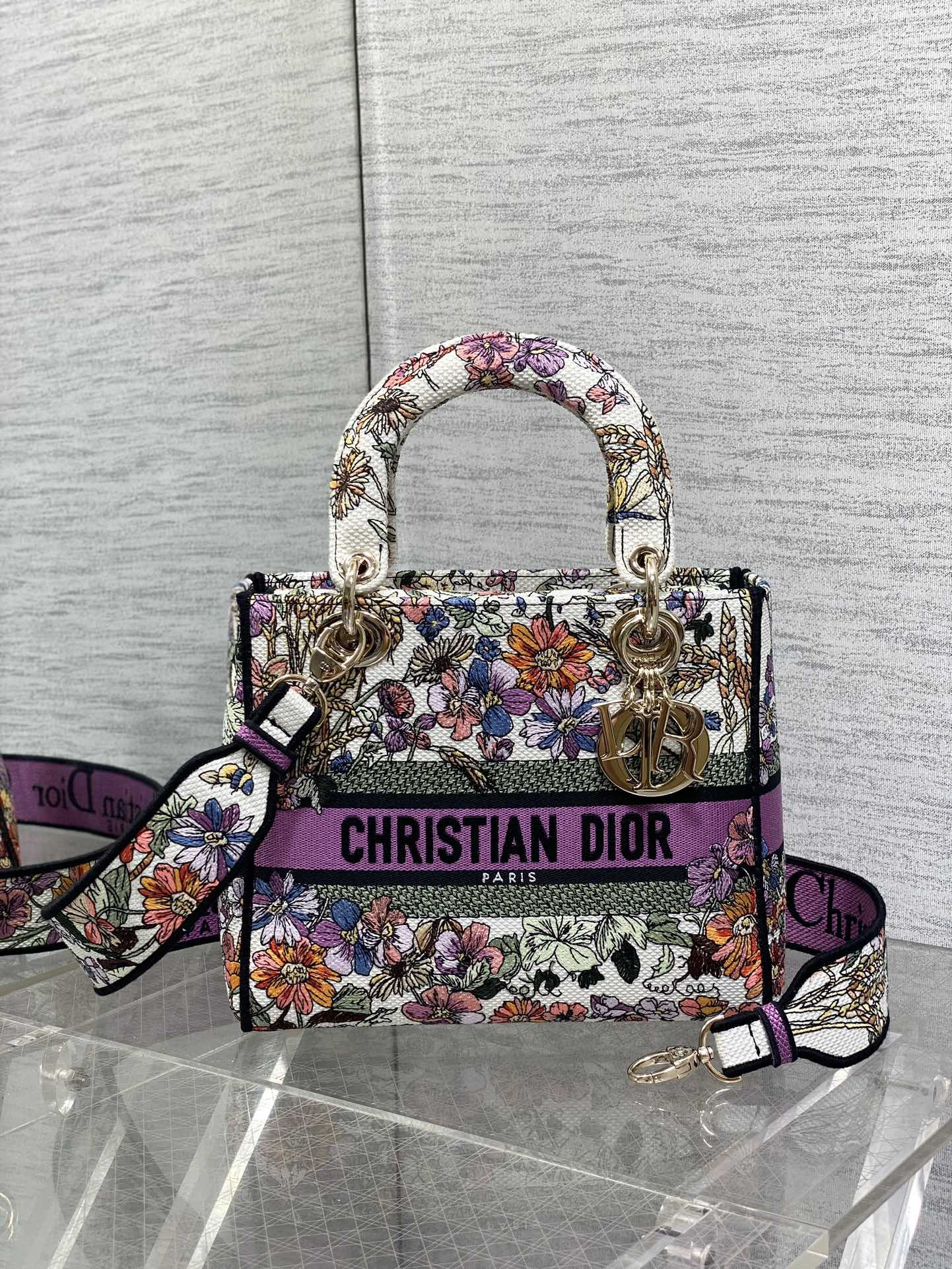 Medium Lady D*0r Bag White Multicolor D*0r 4 Saisons Été Embroidery 24 x 20 x 12 cm